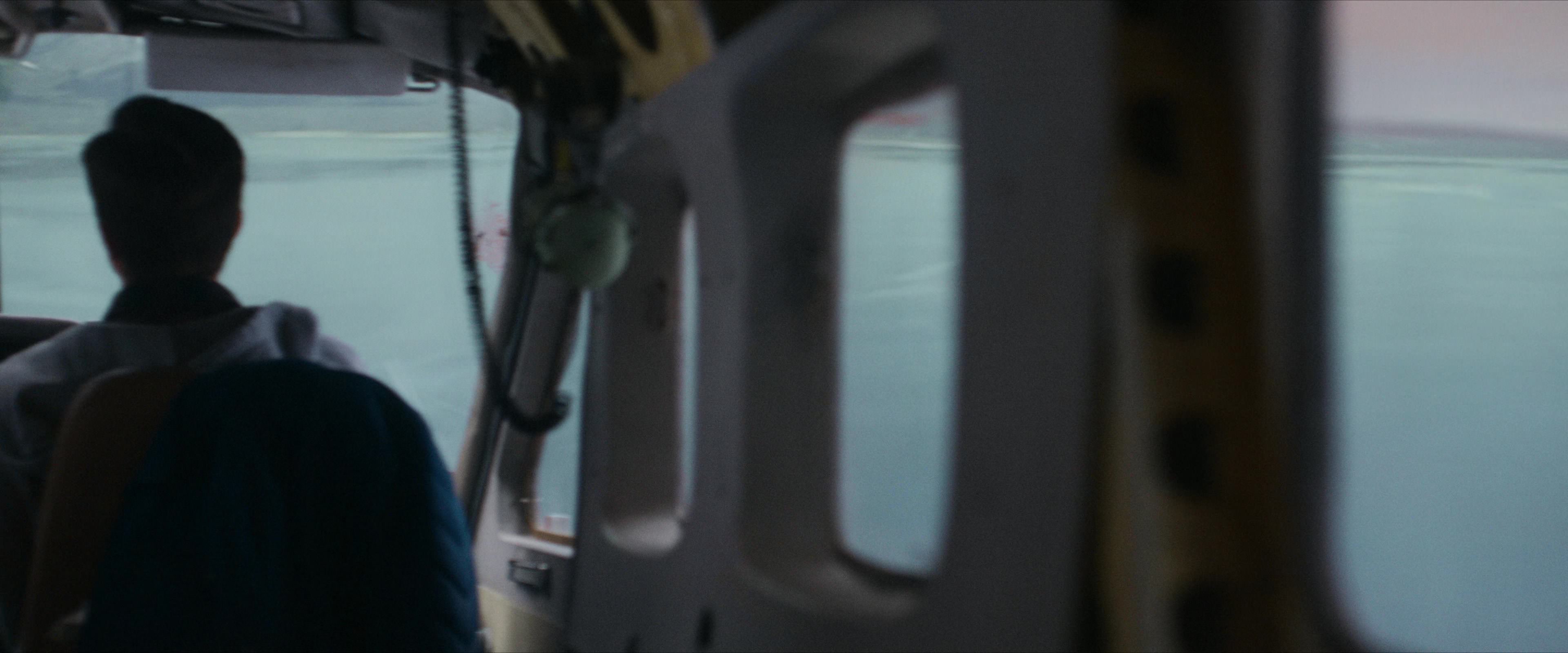 Flight Risk (2025) [4K] screencap 8070