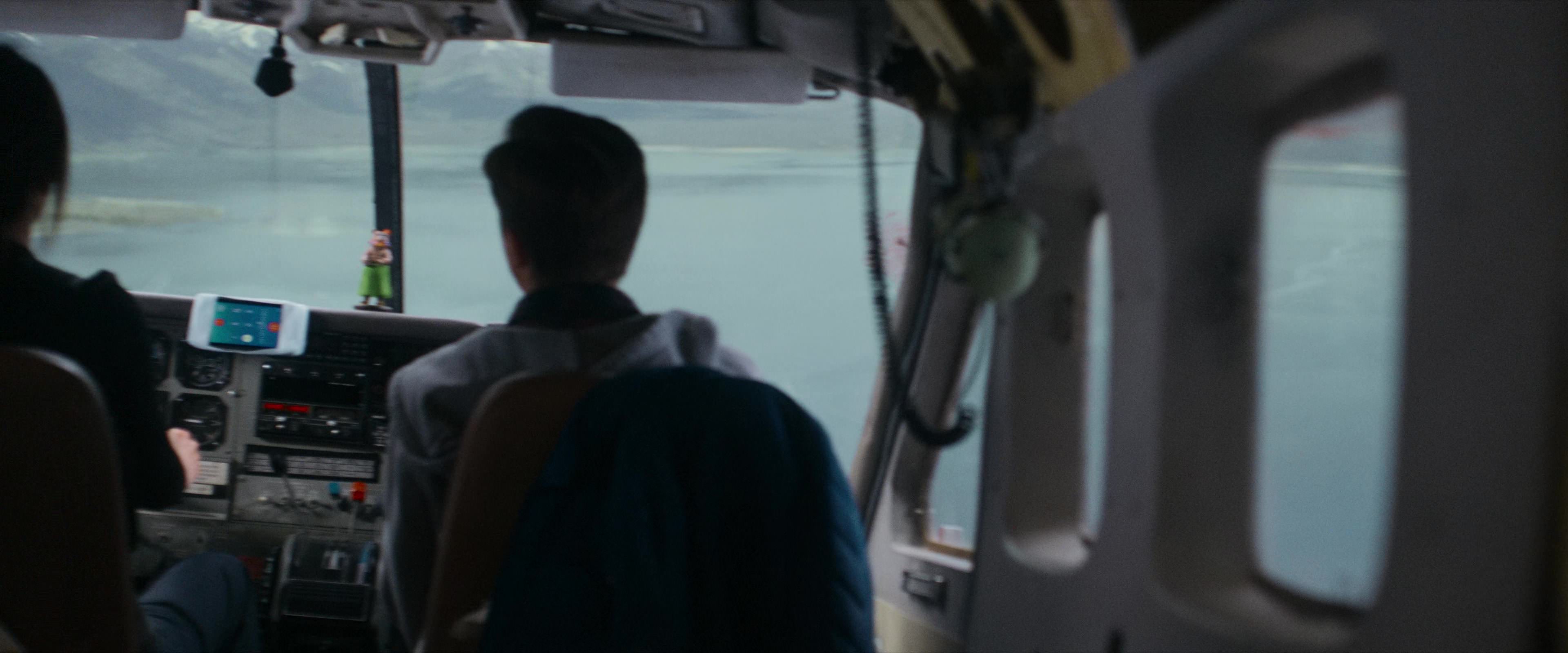 Flight Risk (2025) [4K] screencap 8073