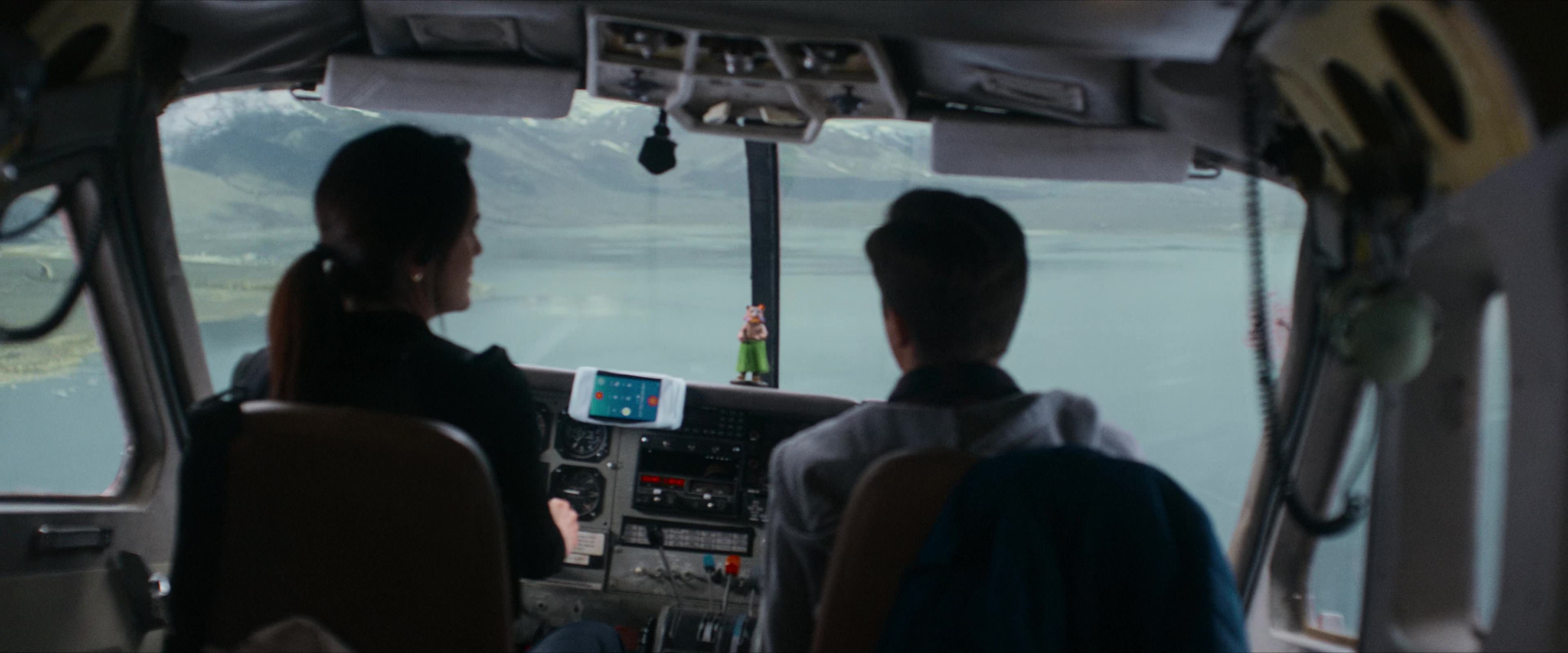 Flight Risk (2025) [4K] HD screenshot 8078