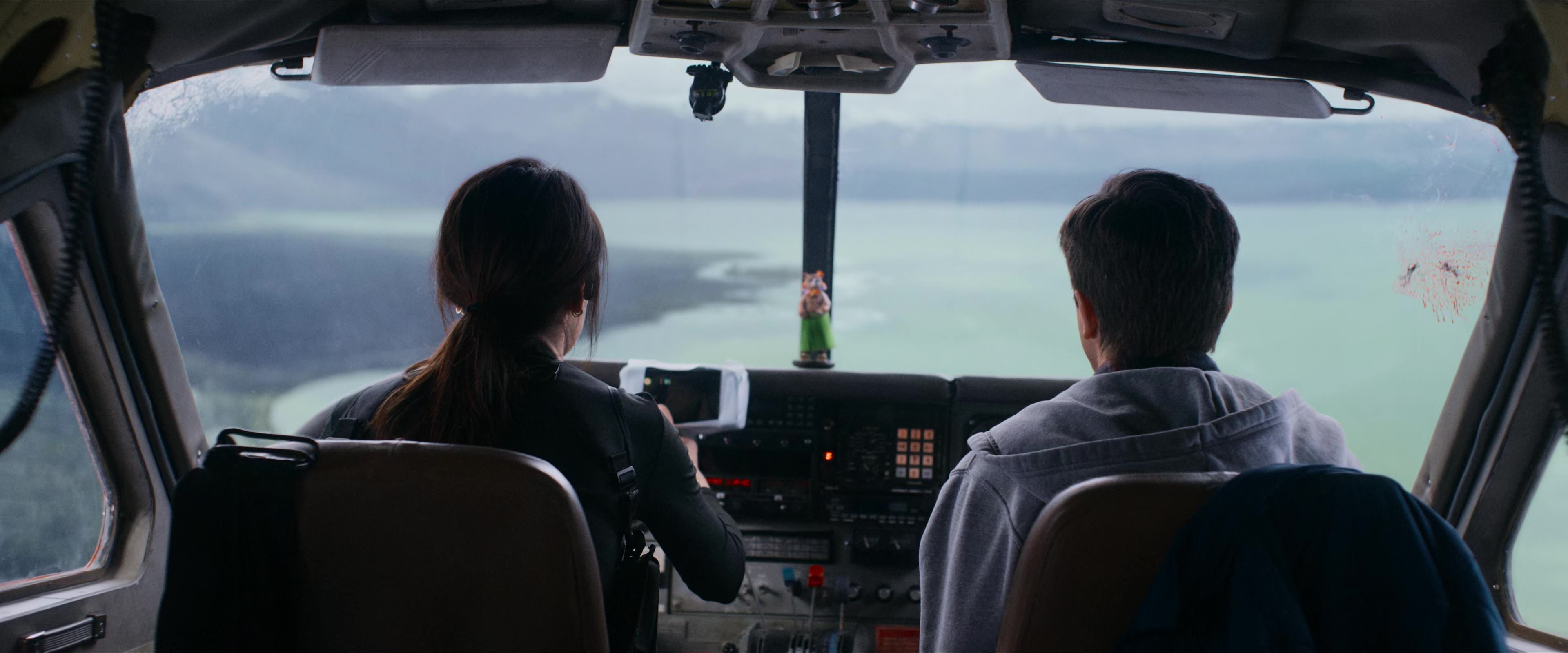 Flight Risk (2025) [4K] screencap 8094