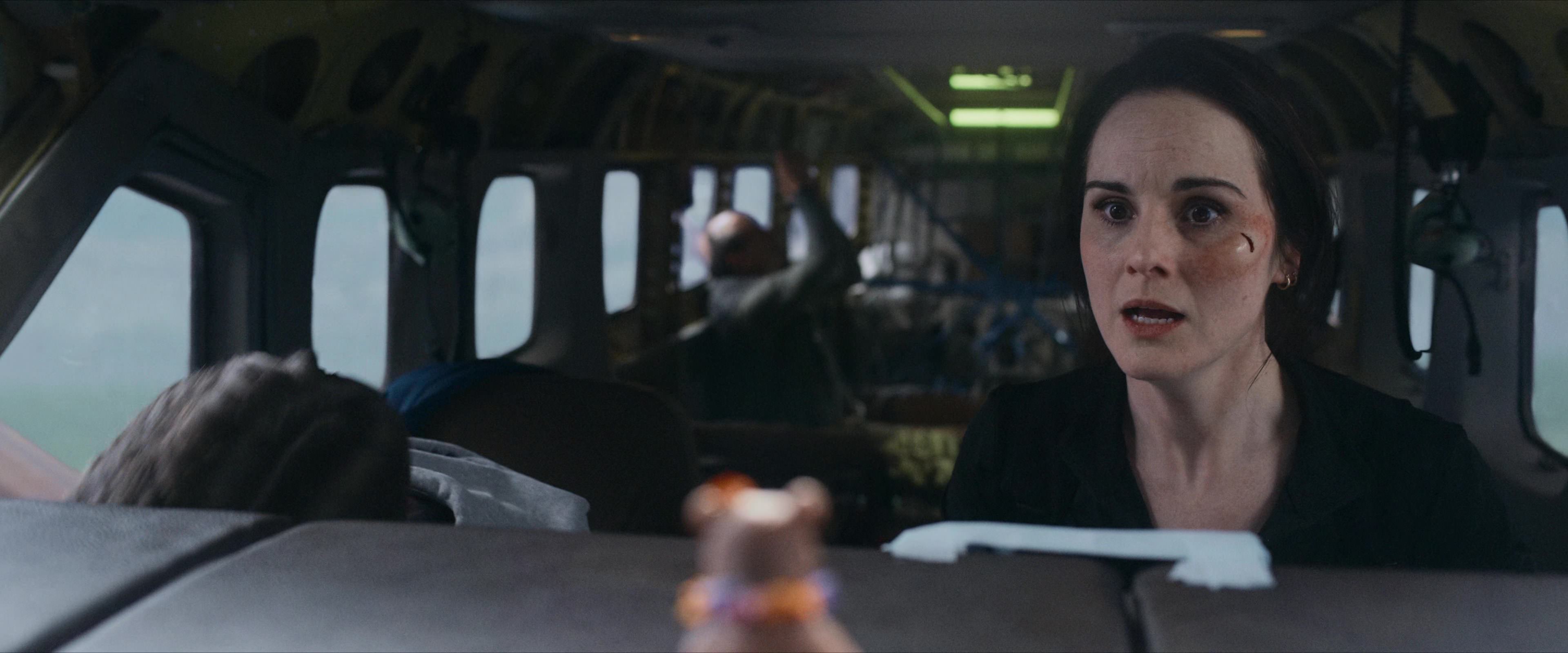 Flight Risk (2025) [4K] screencap 8100
