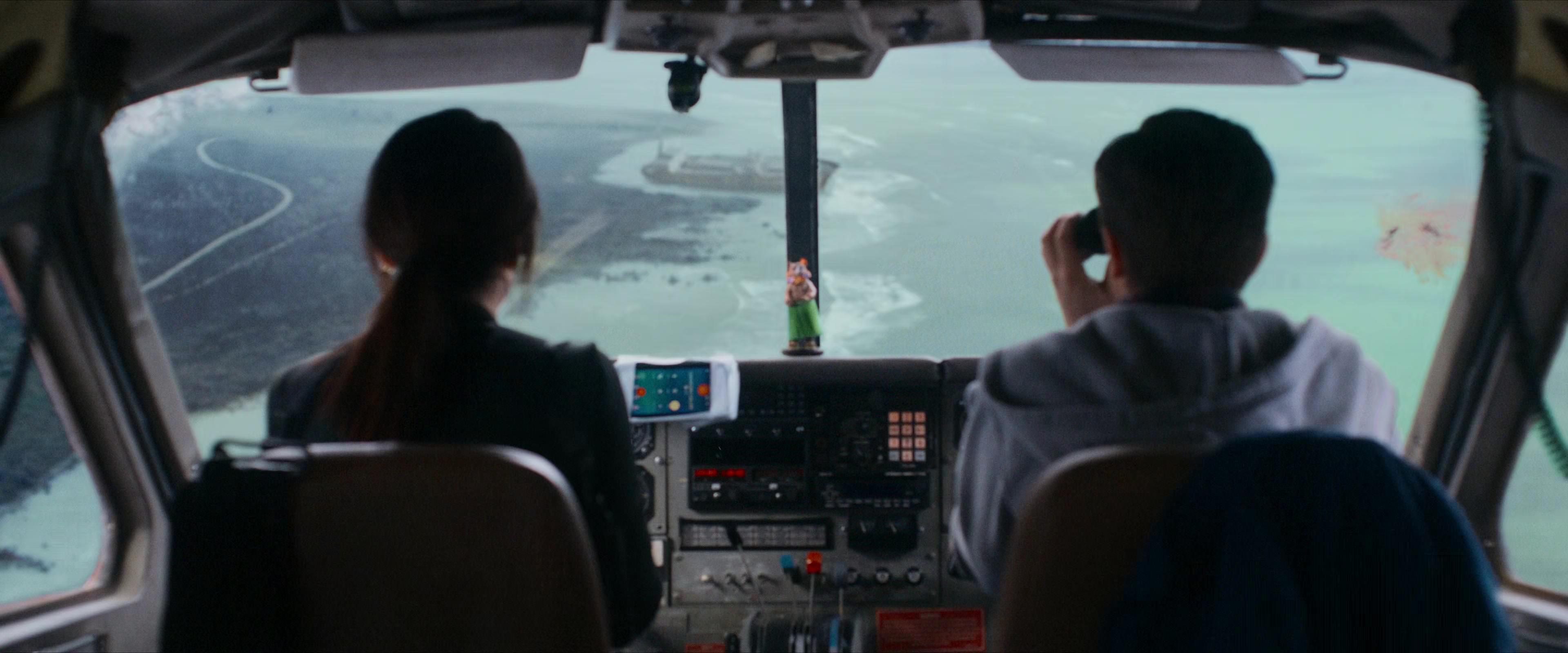 Flight Risk (2025) [4K] movie still 8155