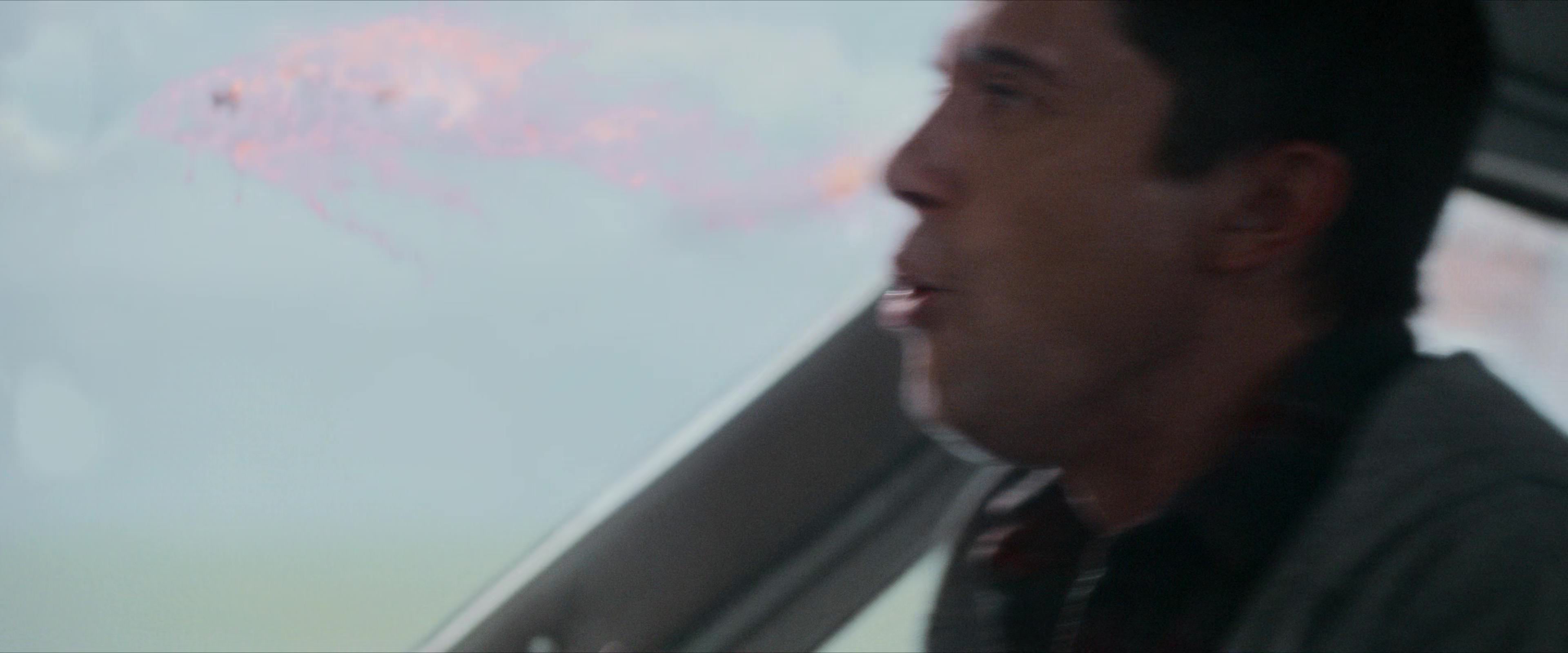 Flight Risk (2025) [4K] screencap 8286