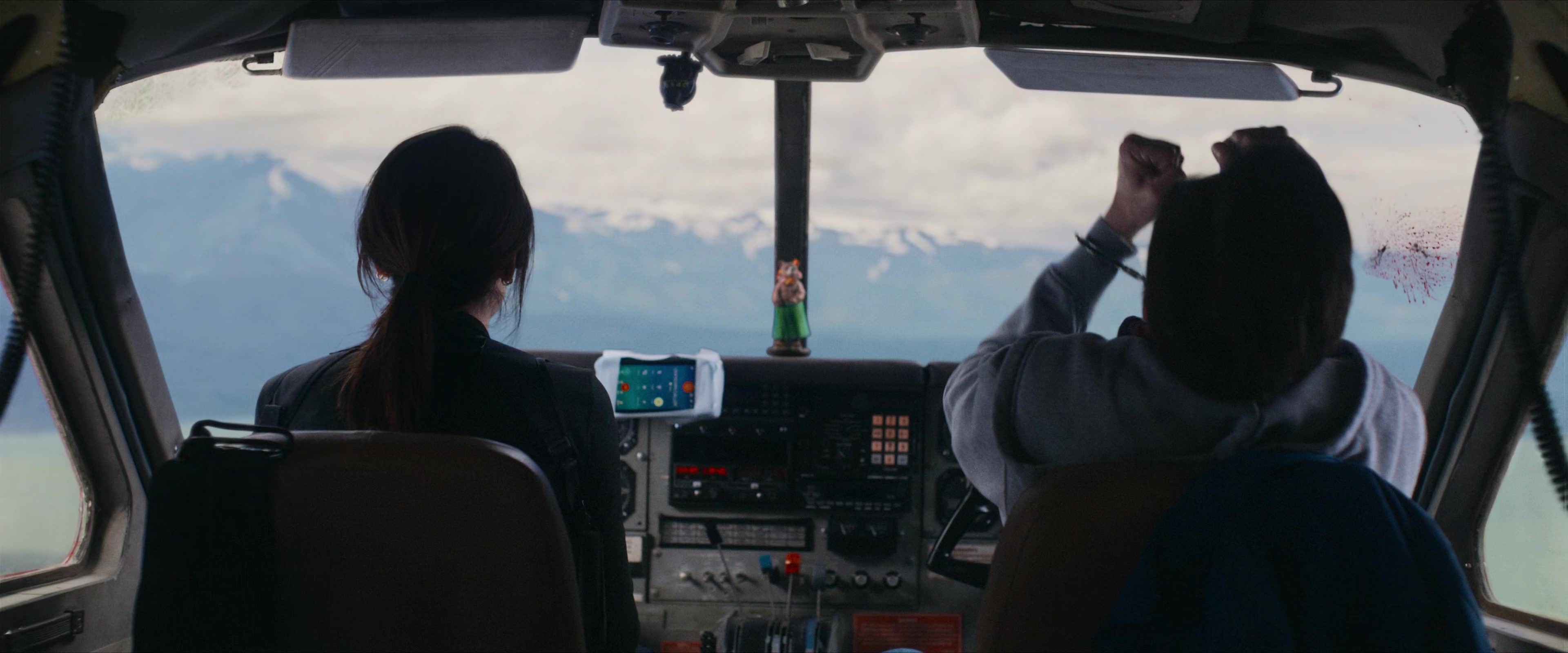 Flight Risk (2025) [4K] HD screenshot 8288