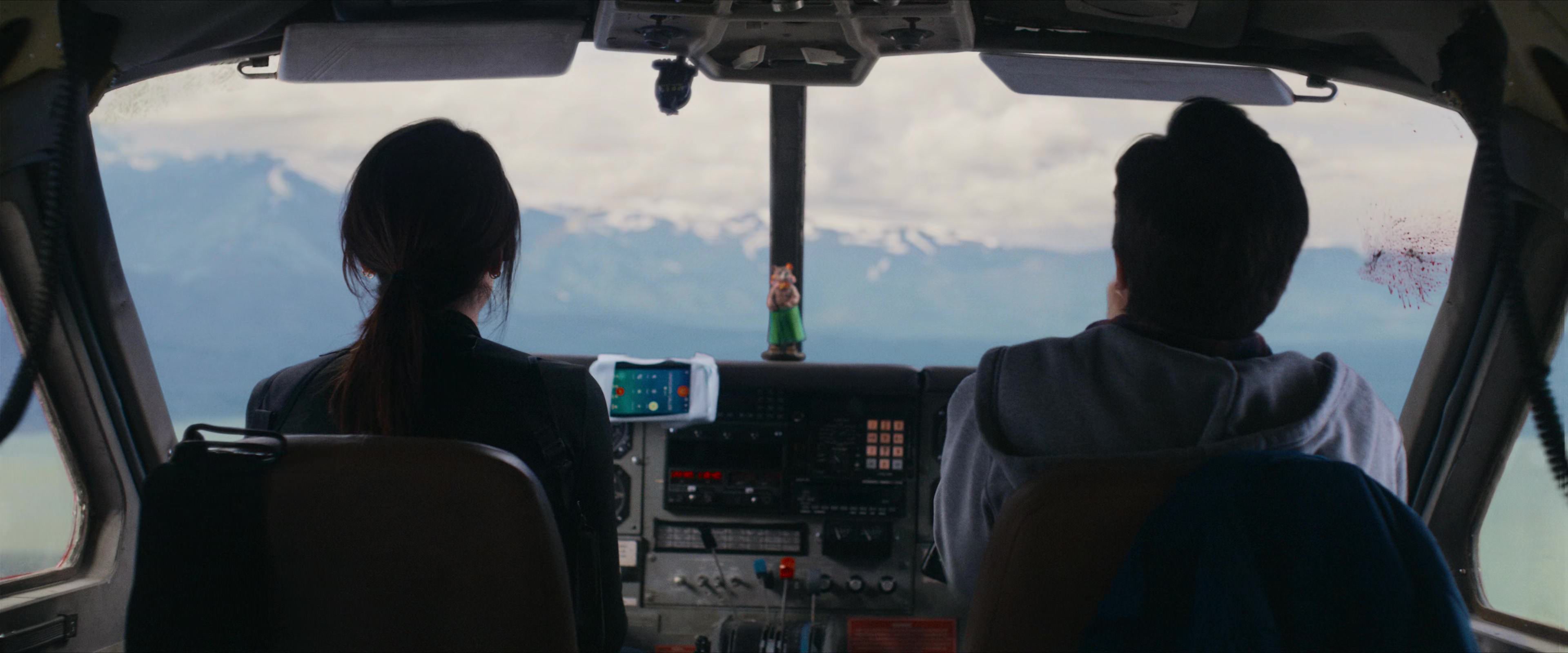 Flight Risk (2025) [4K] screencap 8289