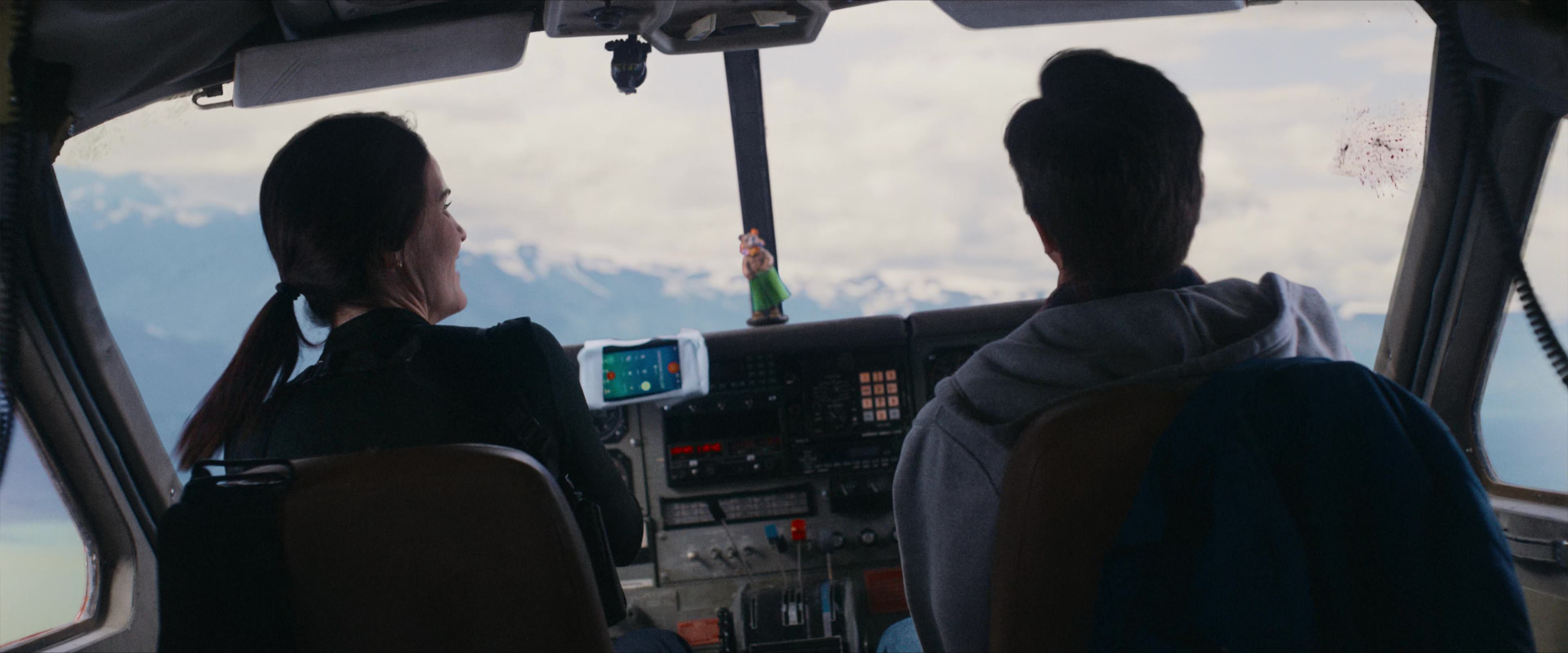 Flight Risk (2025) [4K] screencap 8340