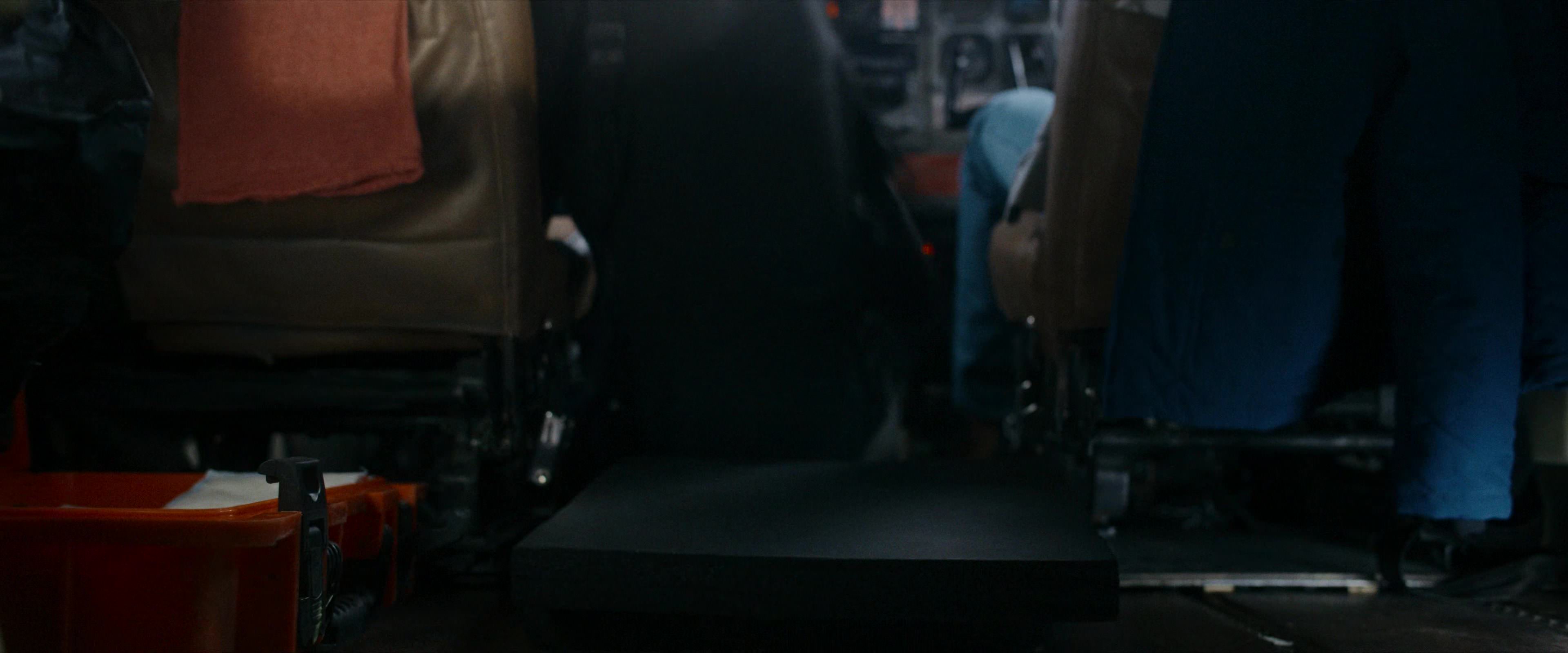 Flight Risk (2025) [4K] movie still 8494