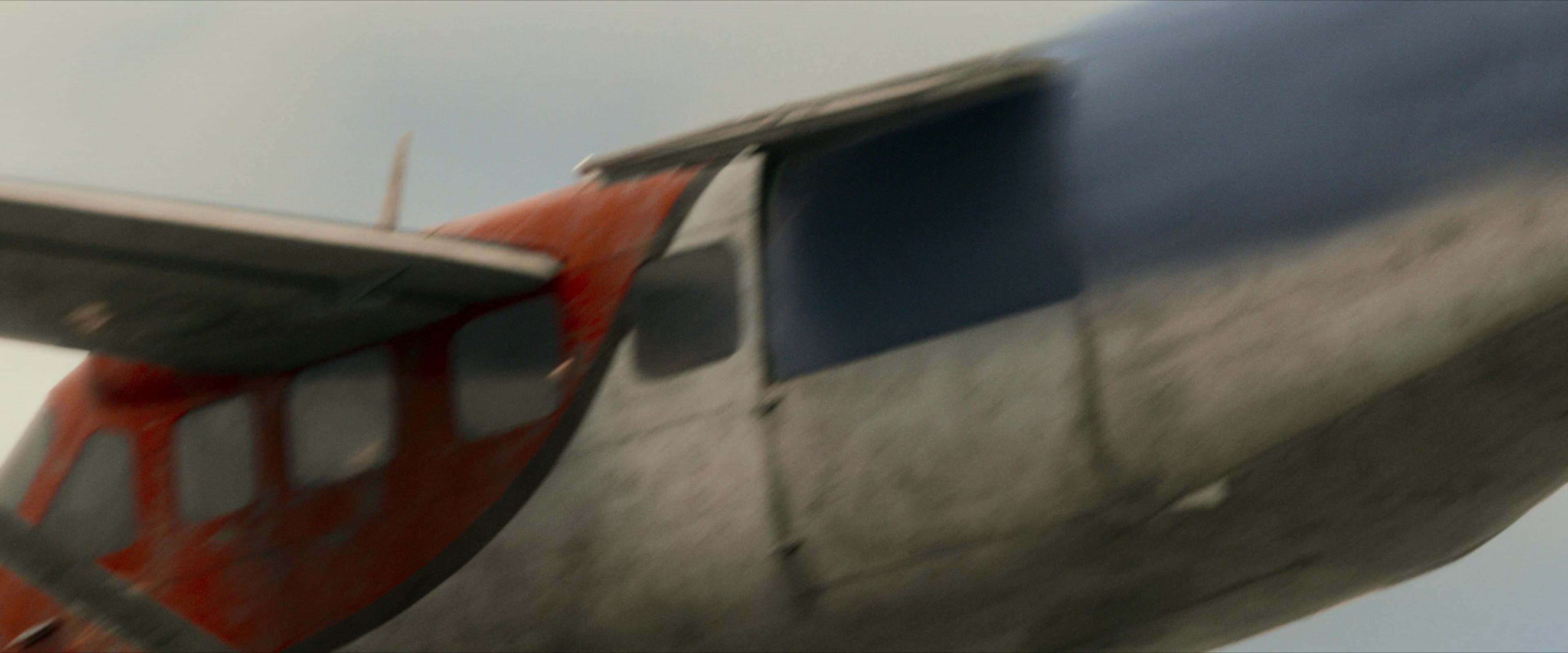 Flight Risk (2025) [4K] HD screenshot 8564