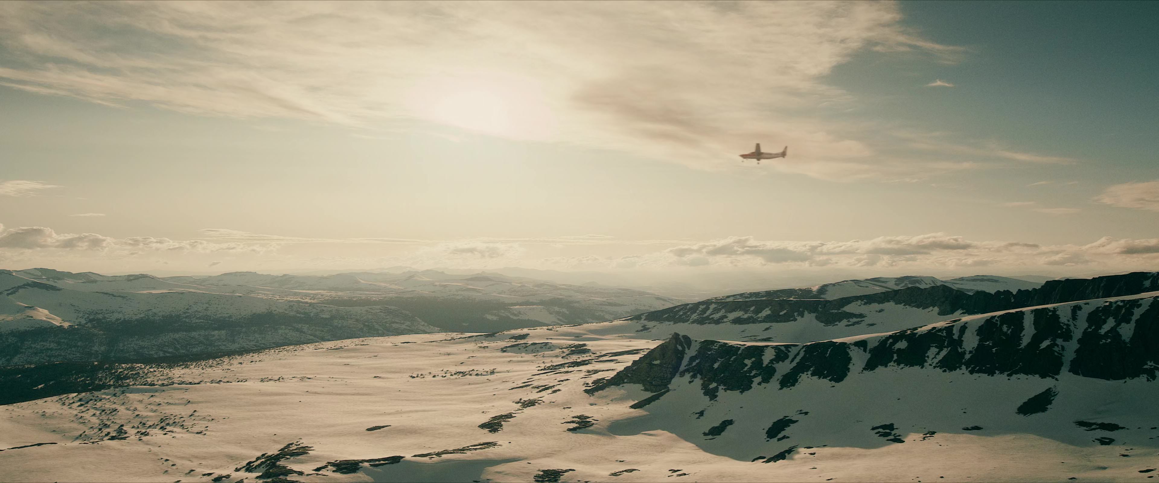 Flight Risk (2025) [4K] HD screenshot 8909