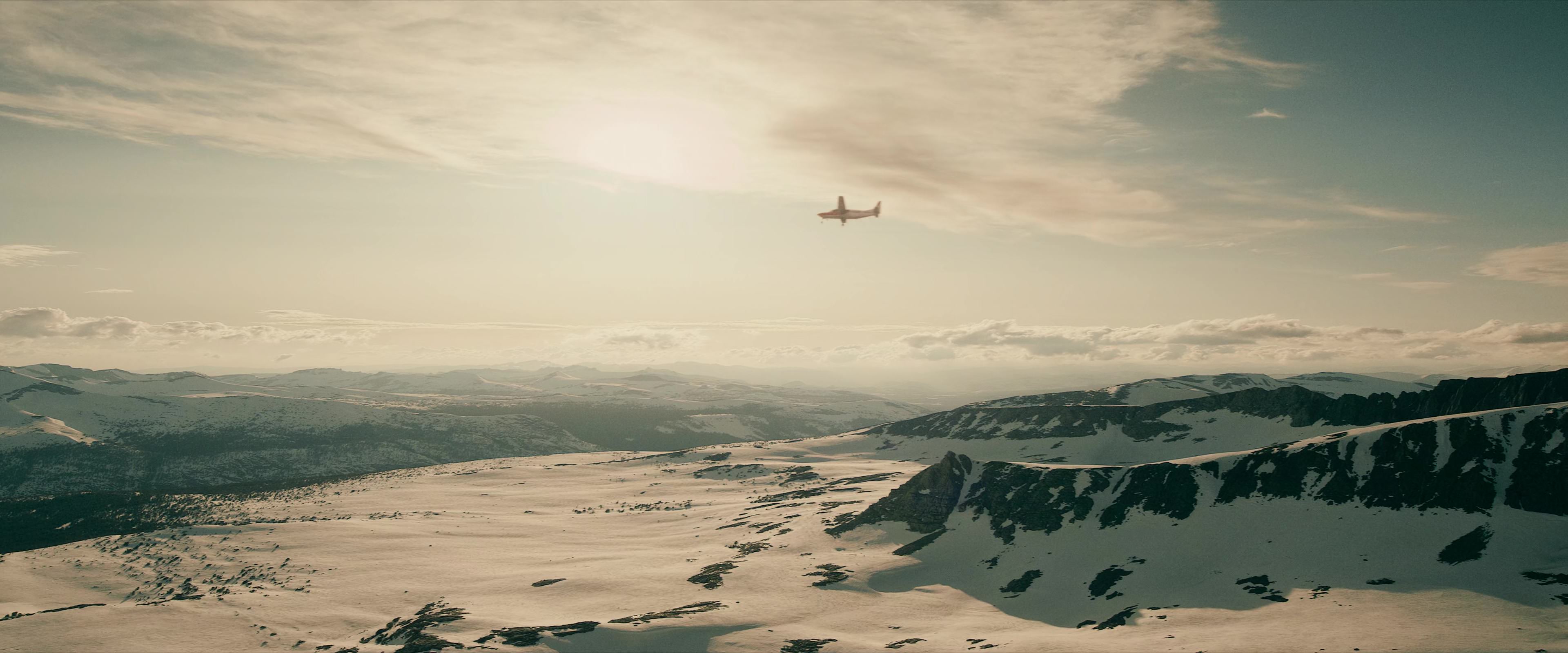 Flight Risk (2025) [4K] screencap 8913