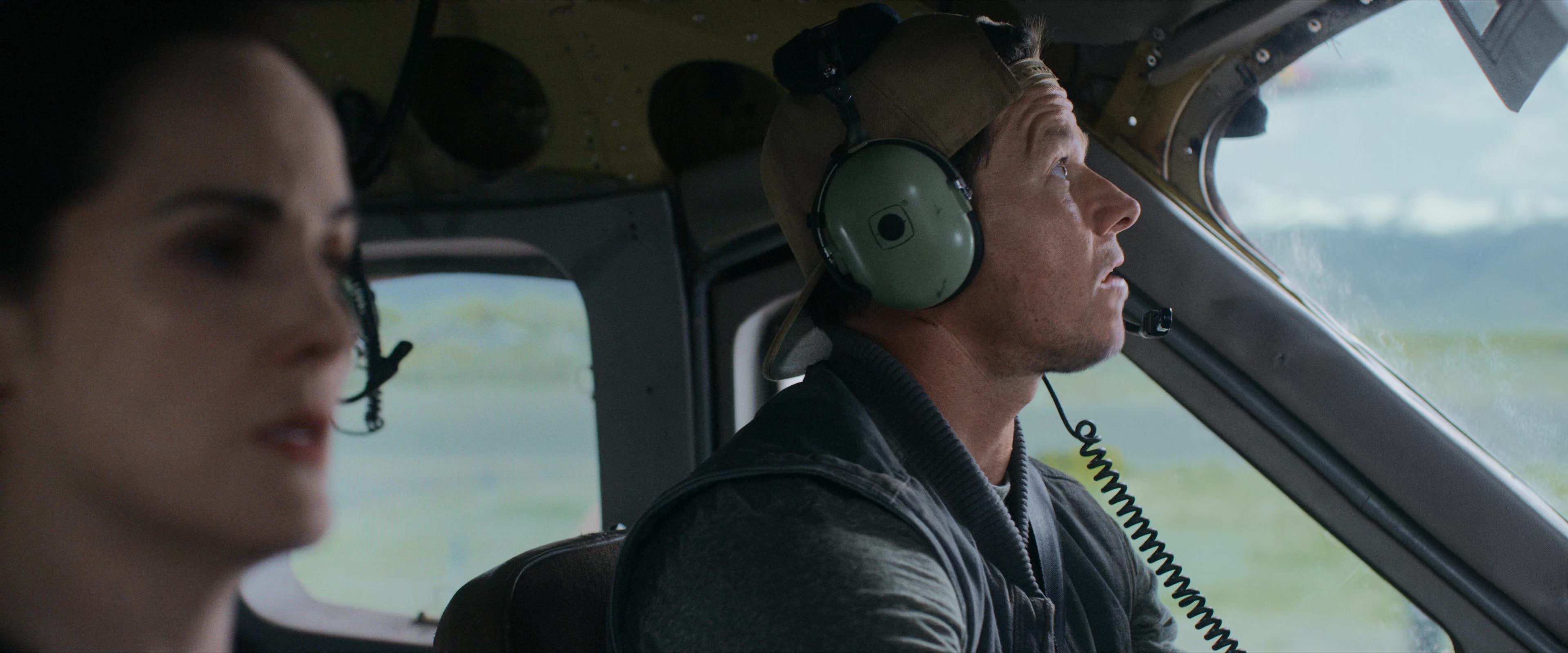 Flight Risk (2025) [4K] HD screenshot 983