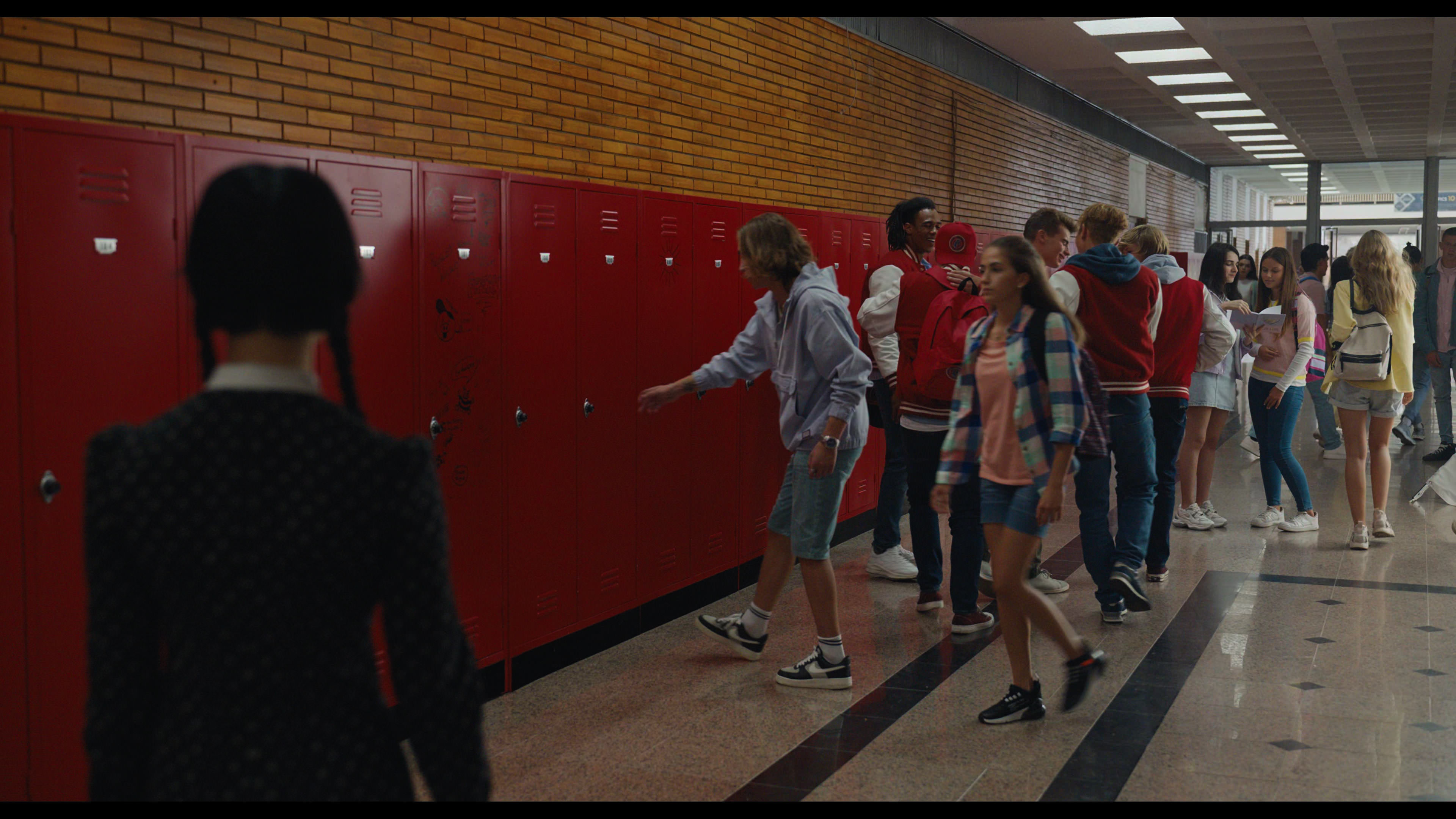 Wednesday S01E01 “Wednesday’s Child Is Full of Woe” screencap 117