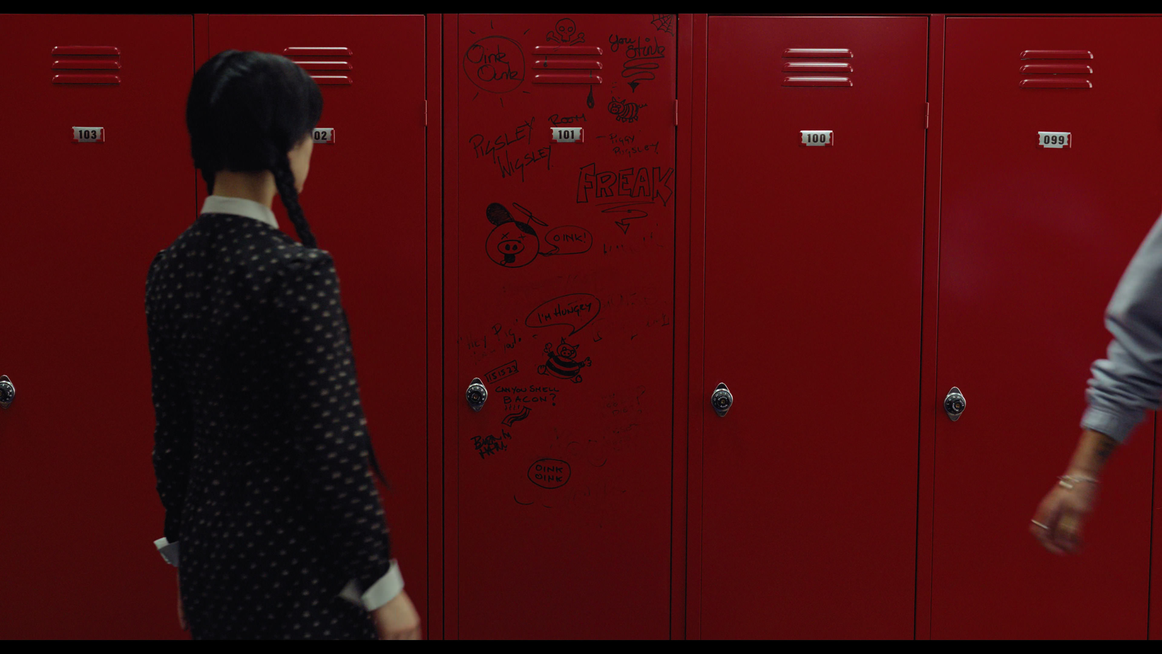 Wednesday S01E01 “Wednesday’s Child Is Full of Woe” screencap 126