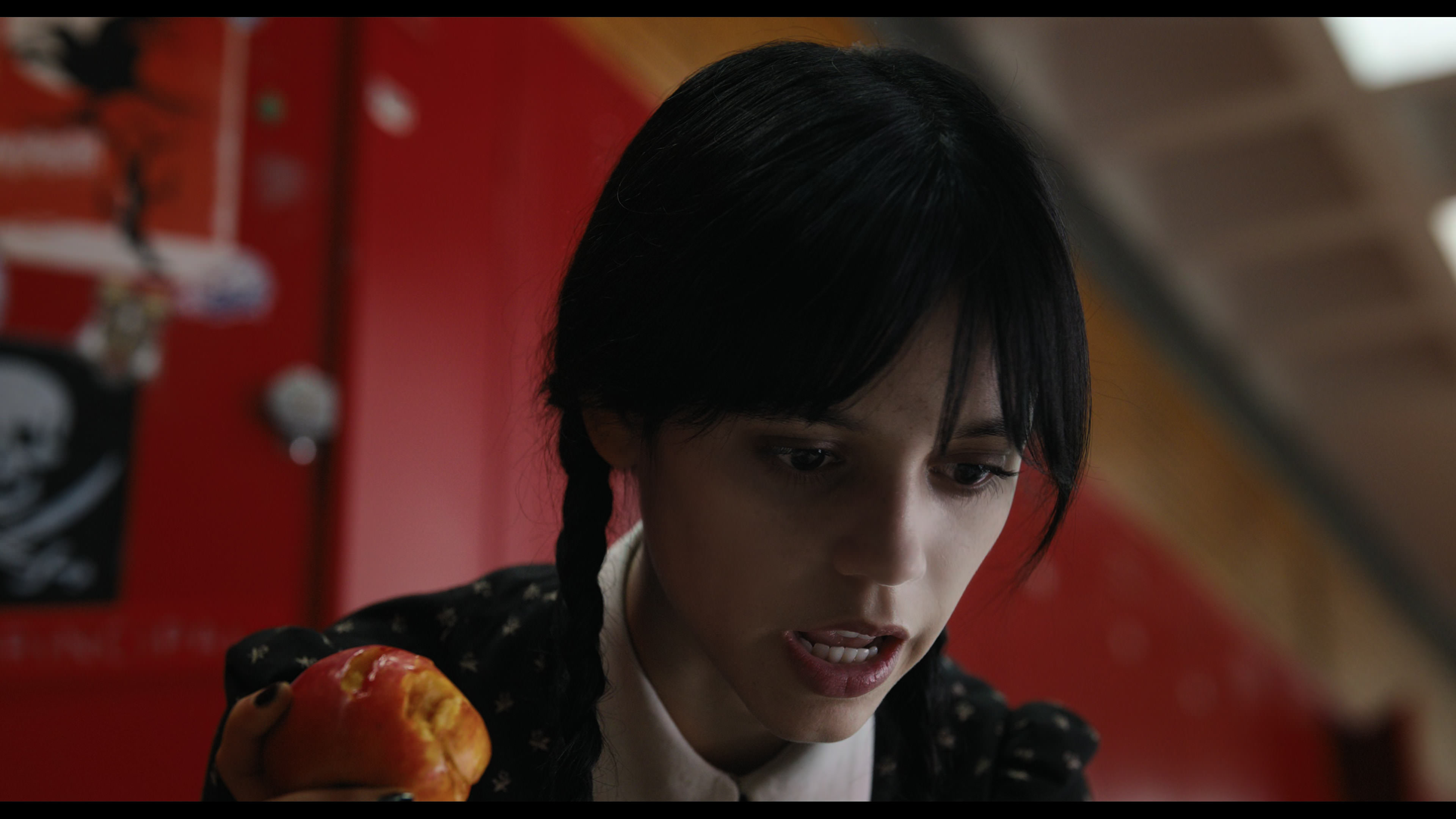 Wednesday S01E01 “Wednesday’s Child Is Full of Woe” screencap 147