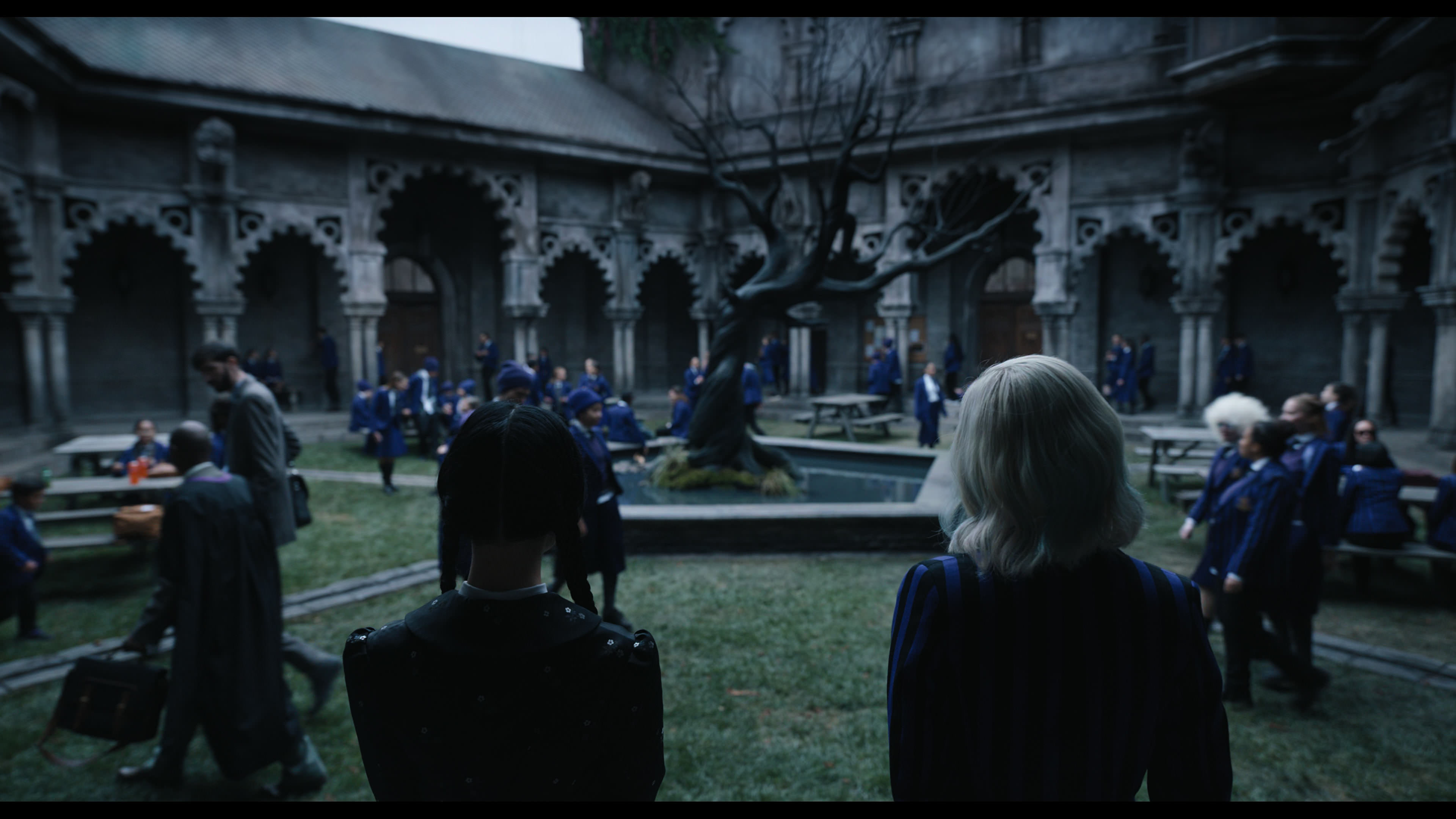 Wednesday S01E01 “Wednesday’s Child Is Full of Woe” screencap 1671