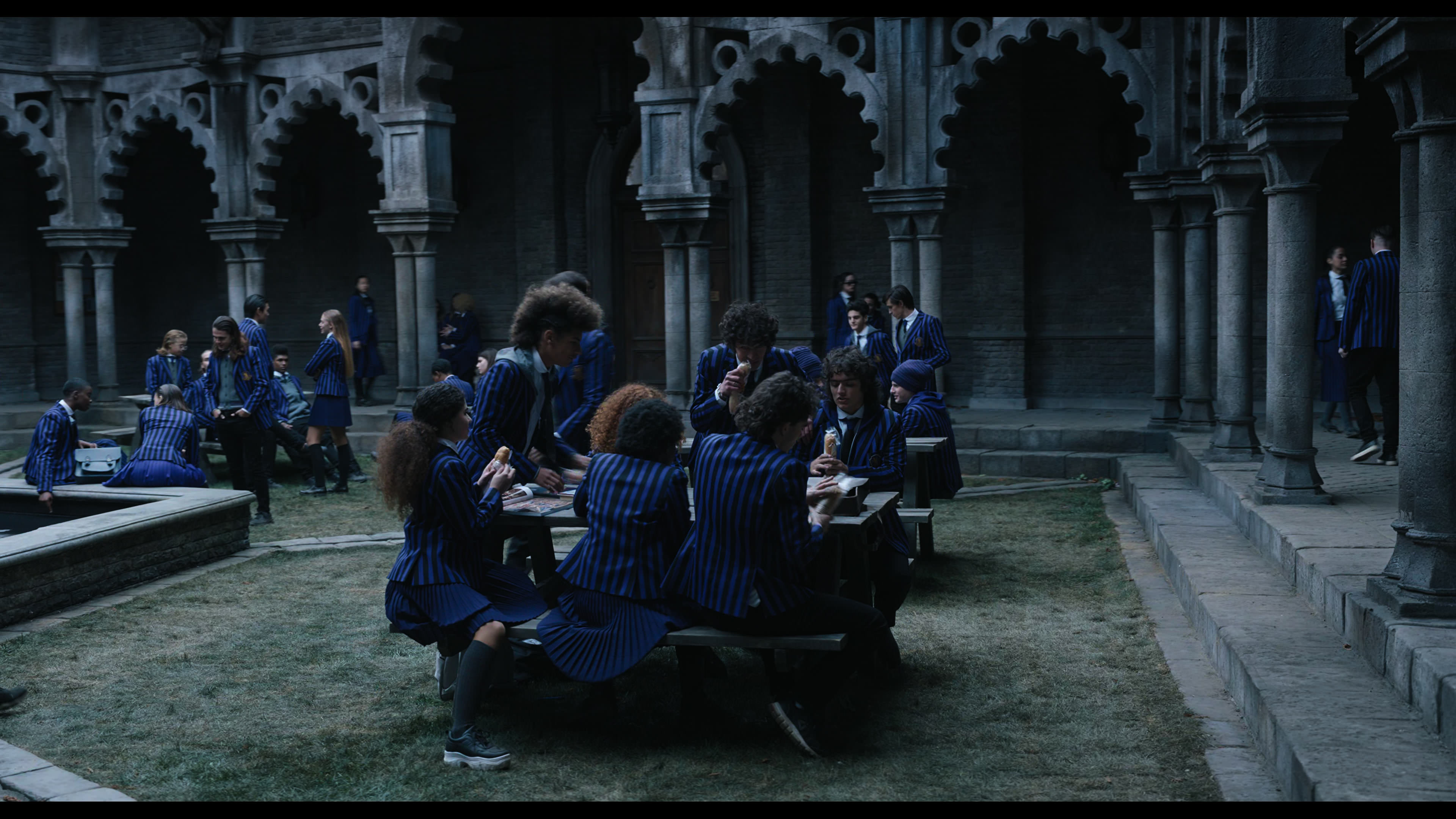 Wednesday S01E01 “Wednesday’s Child Is Full of Woe” HD screenshot 1760