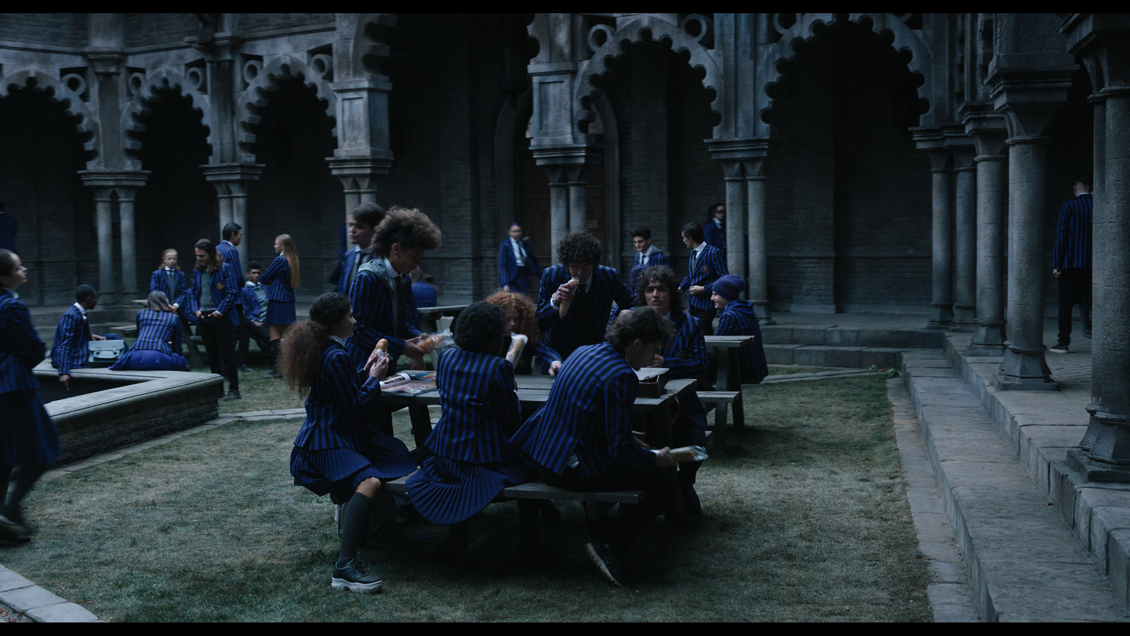 Wednesday S01E01 “Wednesday’s Child Is Full of Woe” screencap 1761