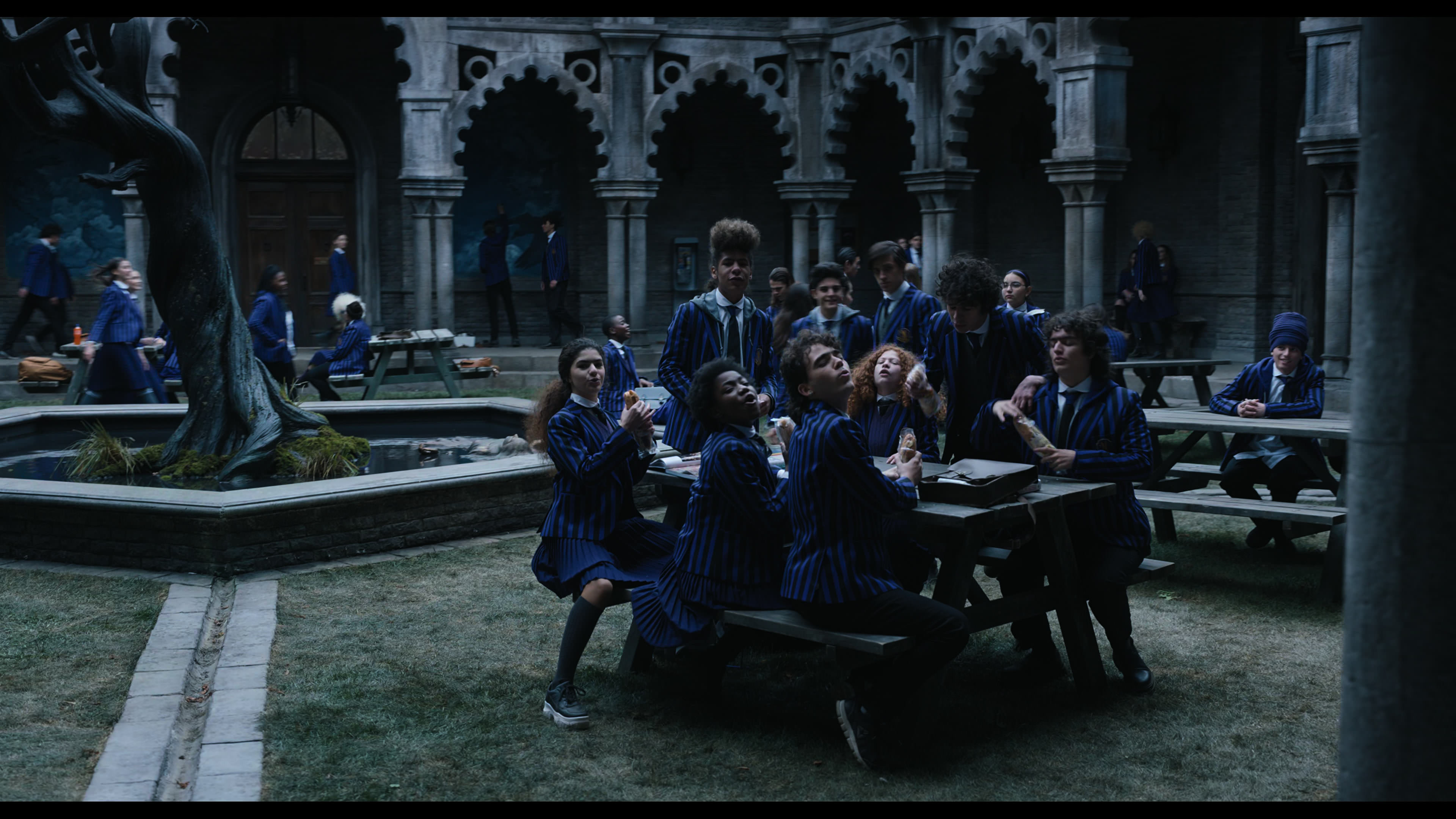 Wednesday S01E01 “Wednesday’s Child Is Full of Woe” HD screenshot 1769