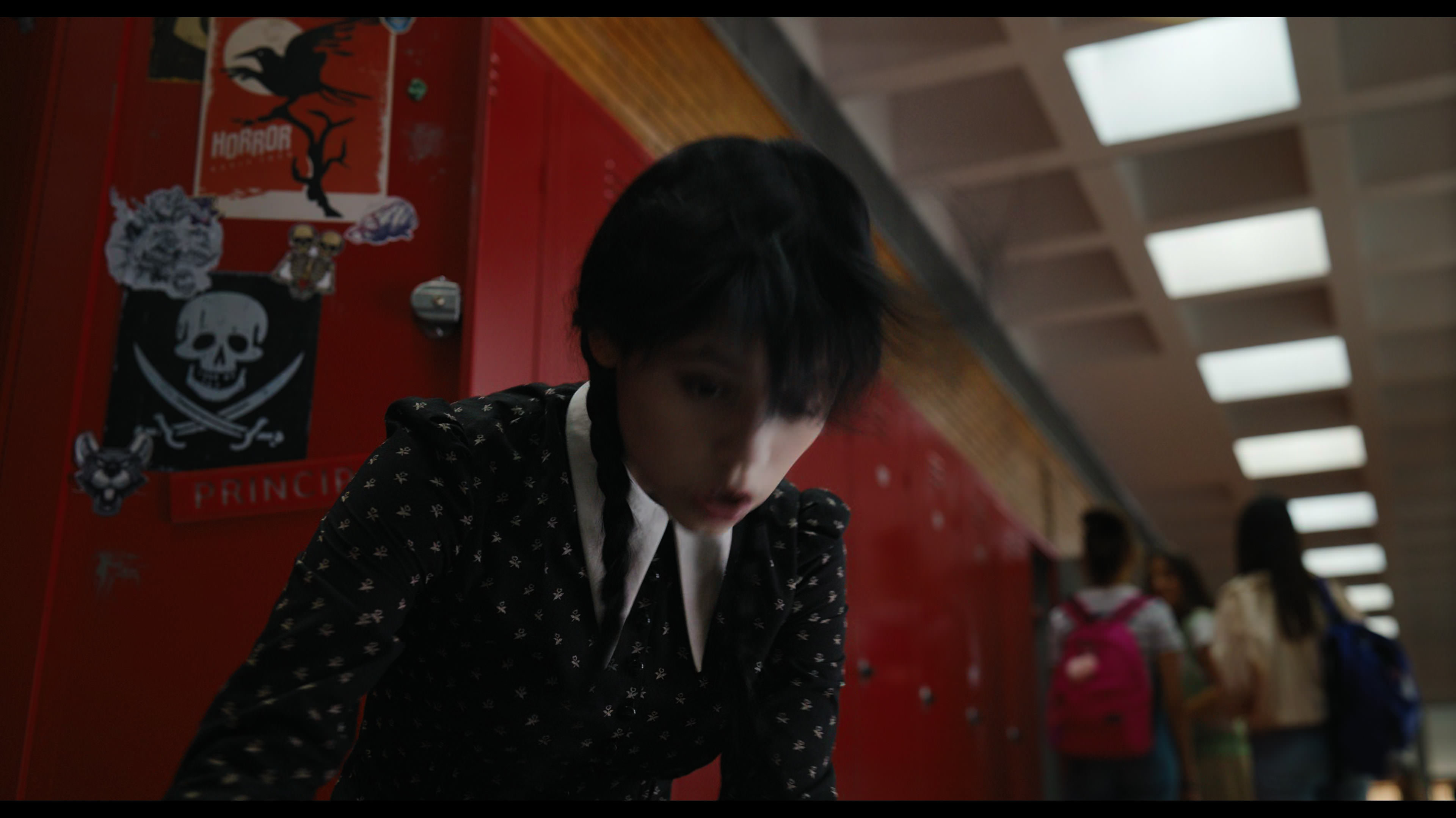 Wednesday S01E01 “Wednesday’s Child Is Full of Woe” screencap 195