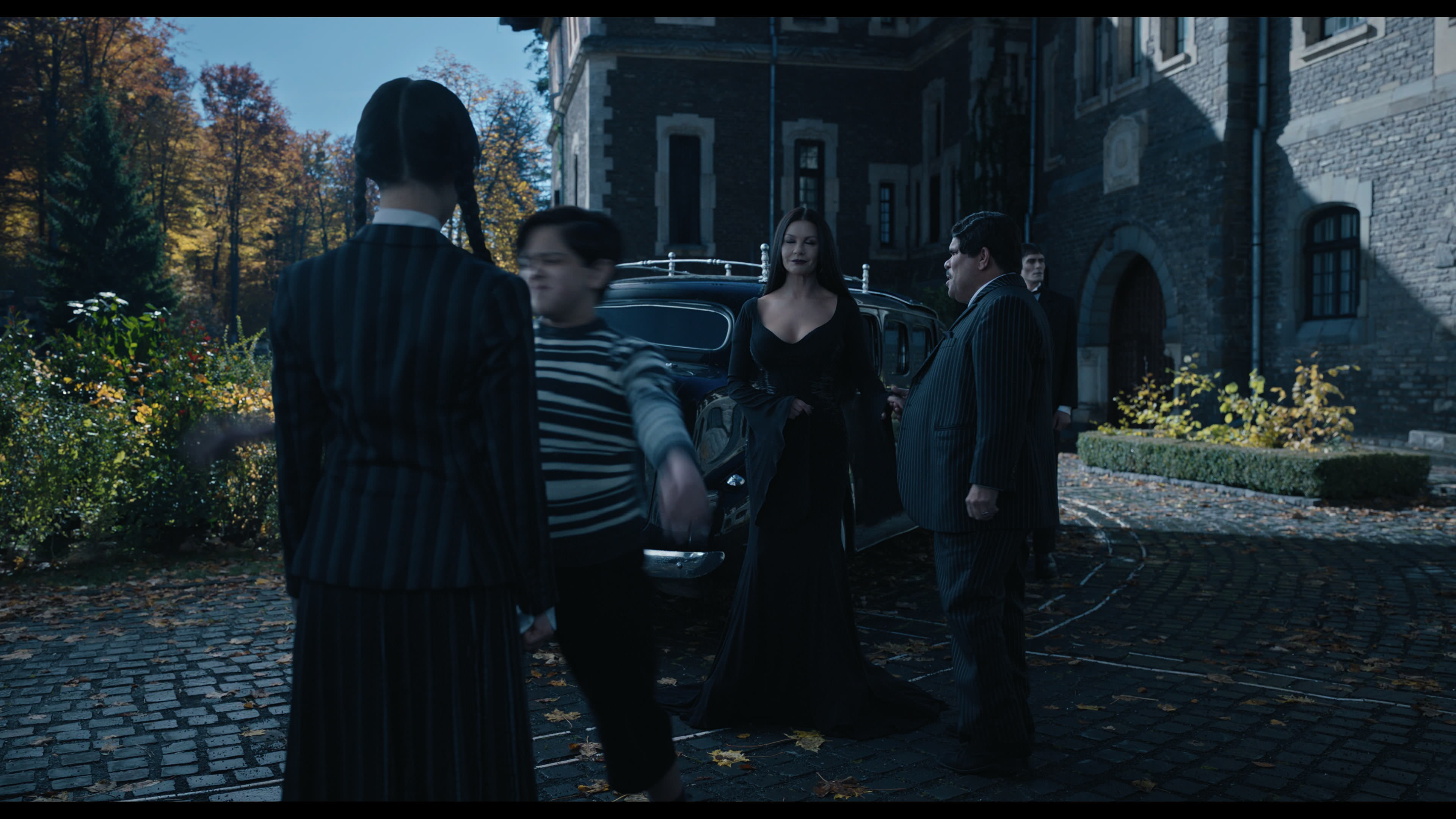 Wednesday S01E01 “Wednesday’s Child Is Full of Woe” screencap 2019