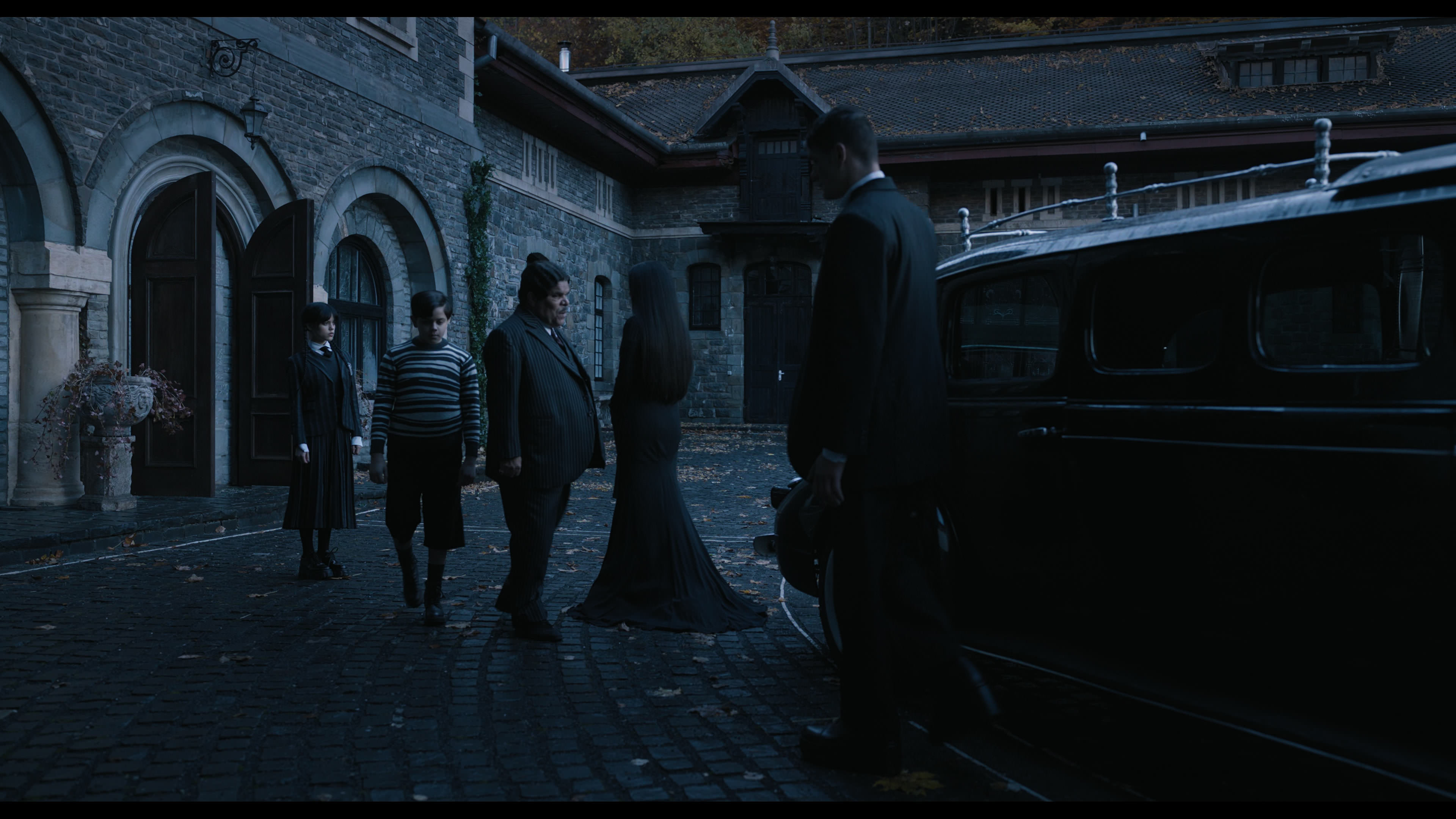 Wednesday S01E01 “Wednesday’s Child Is Full of Woe” movie still 2056