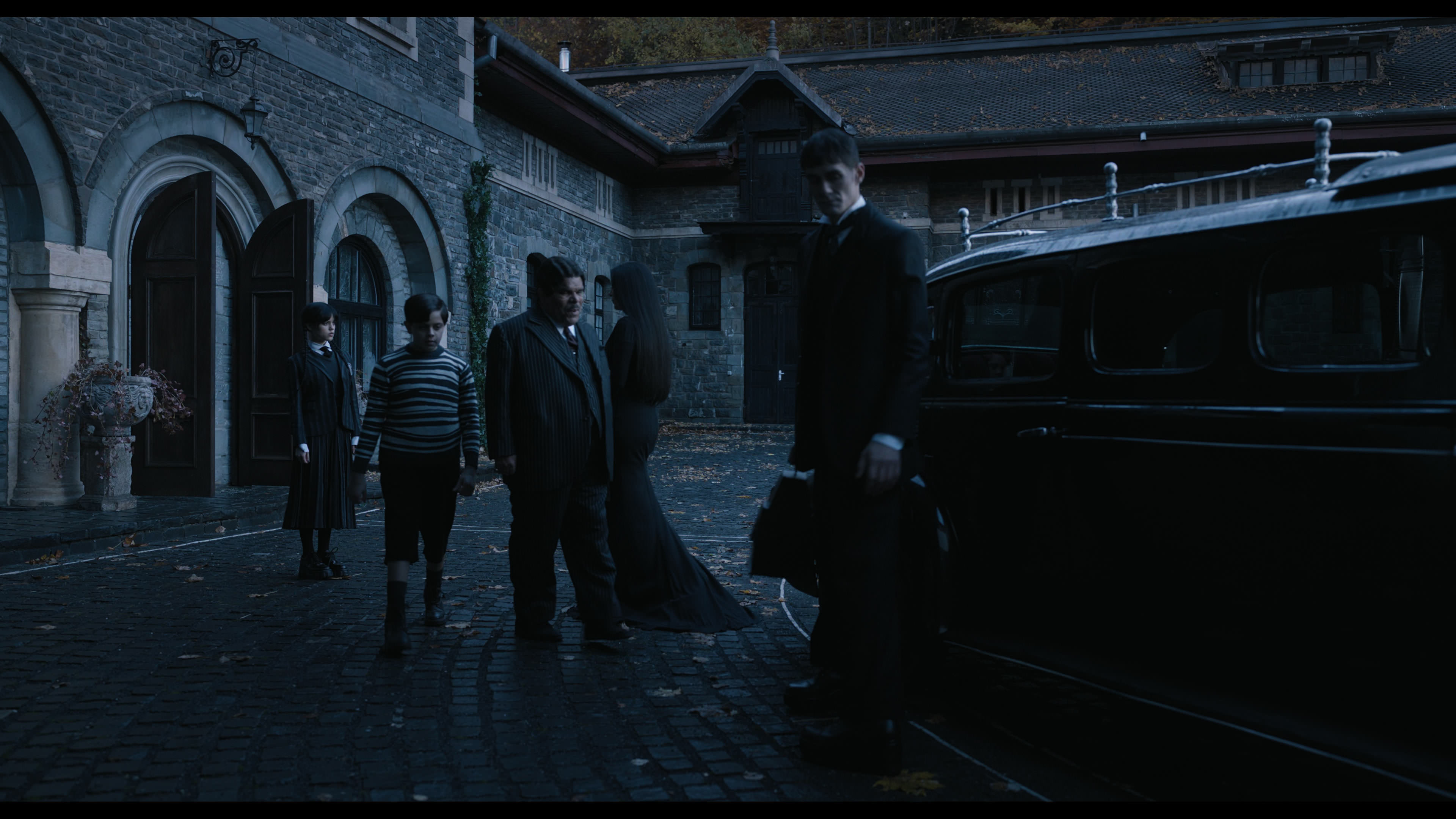 Wednesday S01E01 “Wednesday’s Child Is Full of Woe” HD screenshot 2057