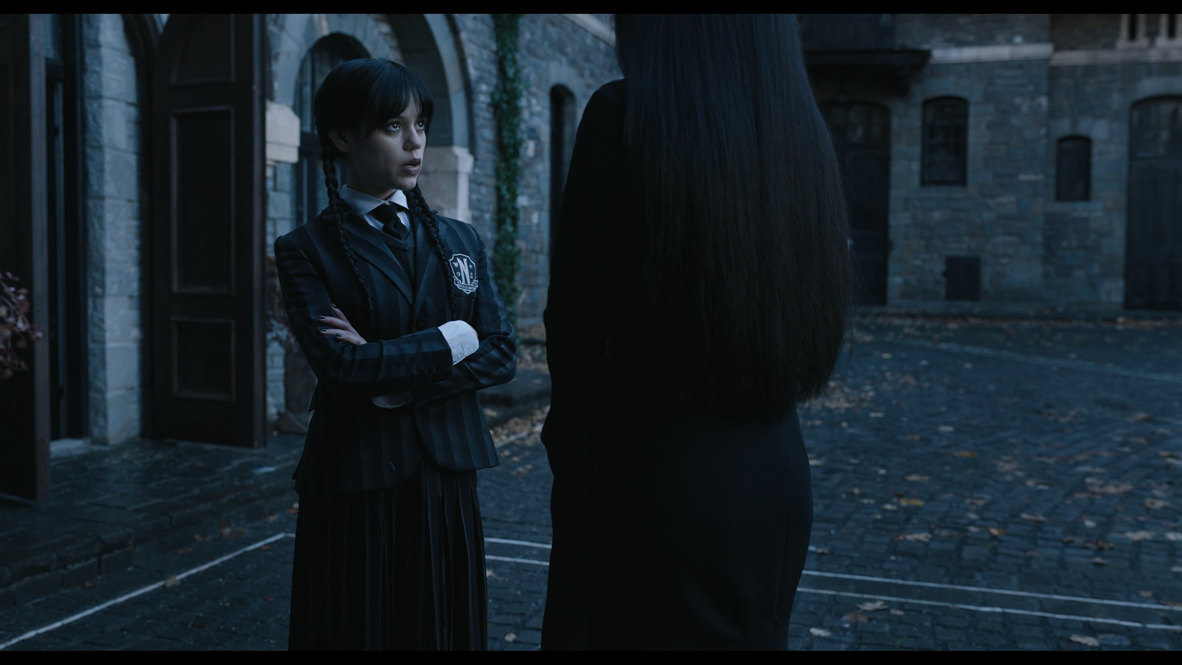 Wednesday S01E01 “Wednesday’s Child Is Full of Woe” screencap 2112