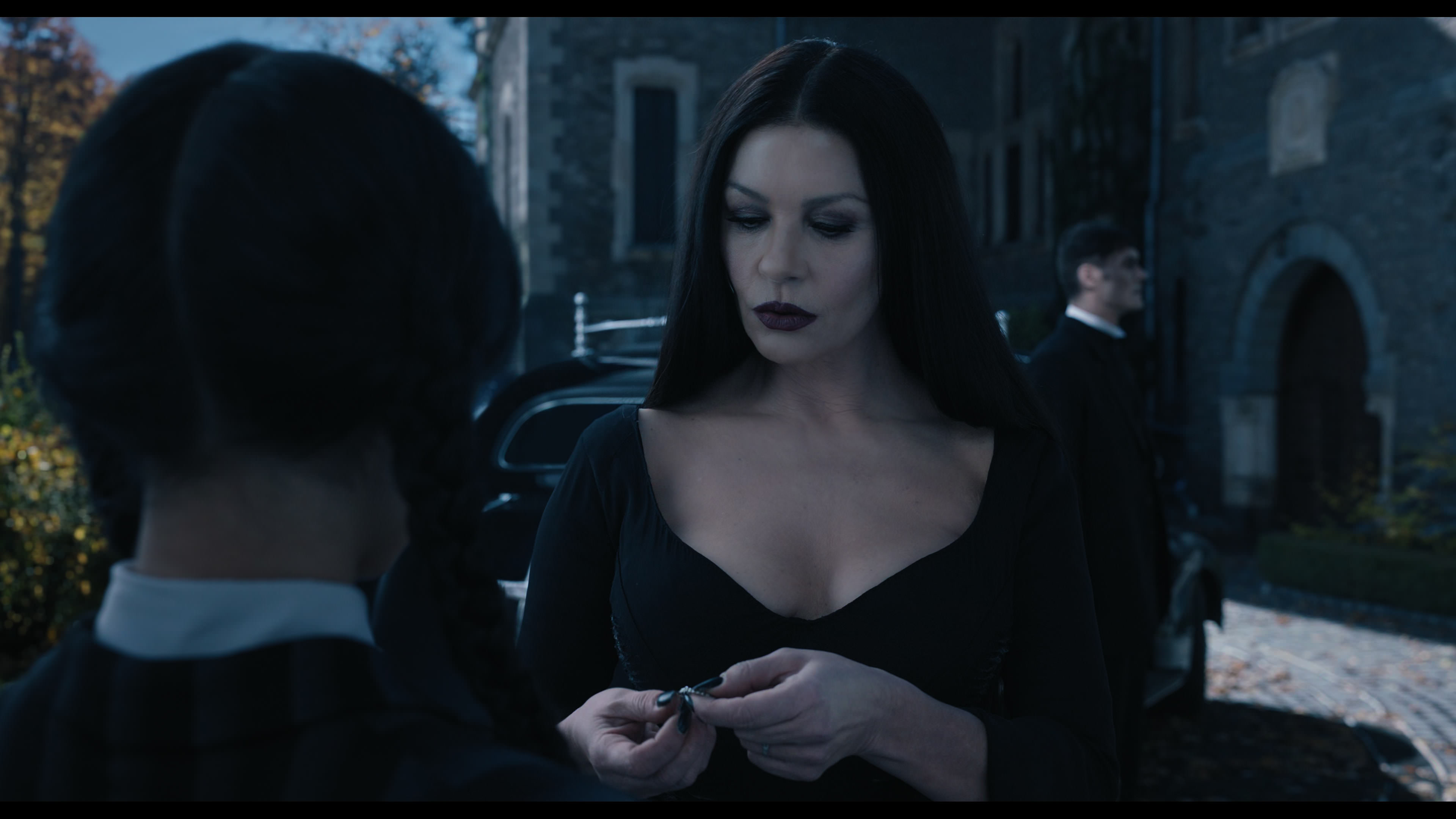 Wednesday S01E01 “Wednesday’s Child Is Full of Woe” screencap 2169