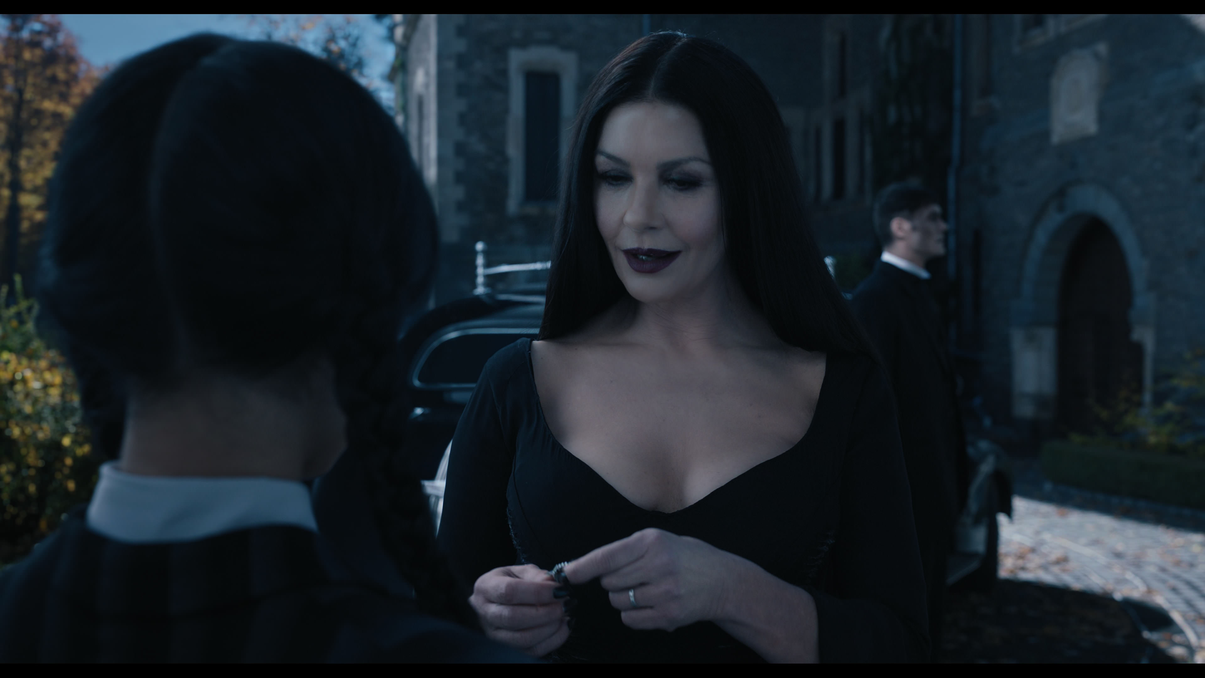 Wednesday S01E01 “Wednesday’s Child Is Full of Woe” screencap 2172