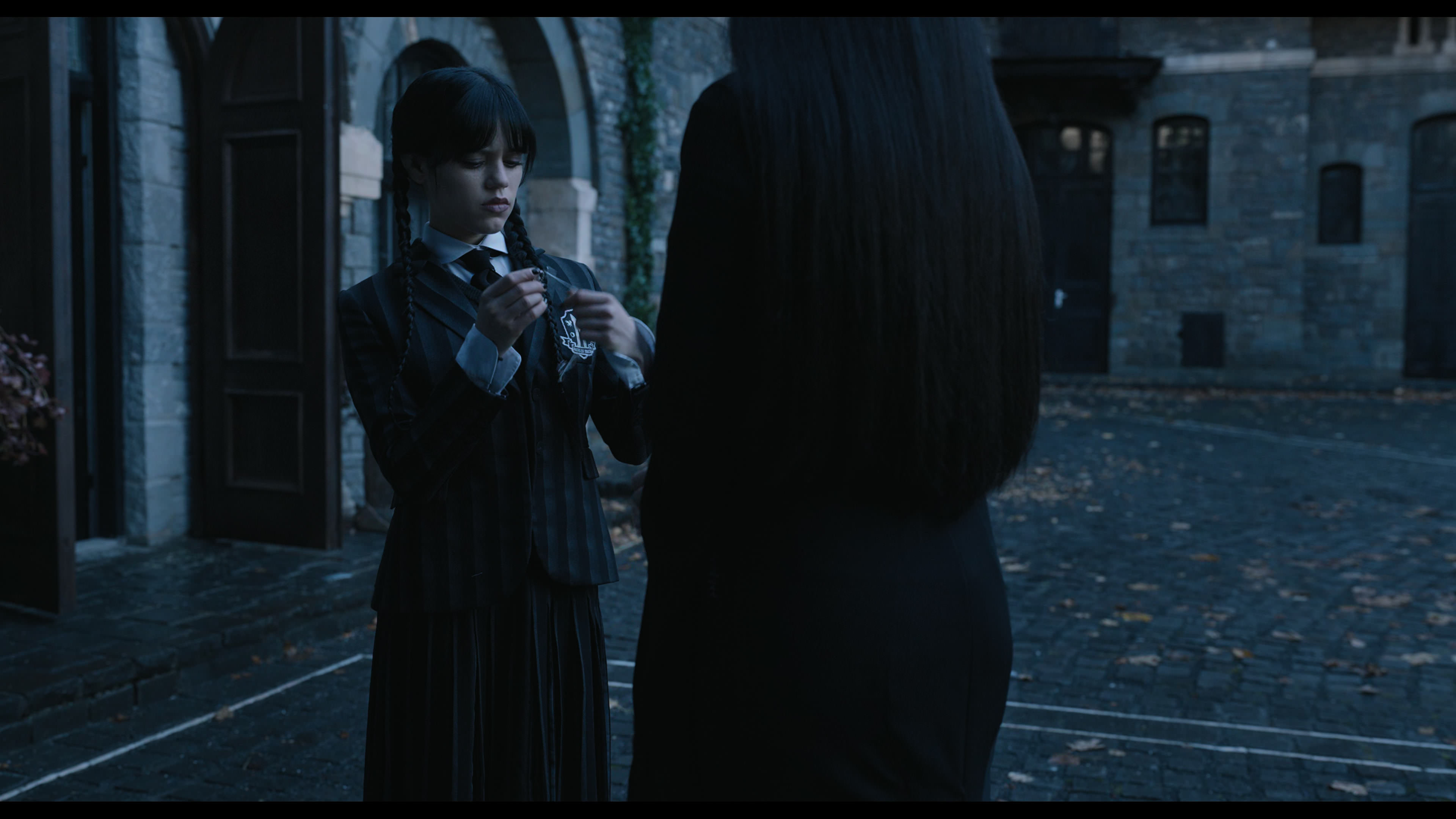 Wednesday S01E01 “Wednesday’s Child Is Full of Woe” screencap 2223