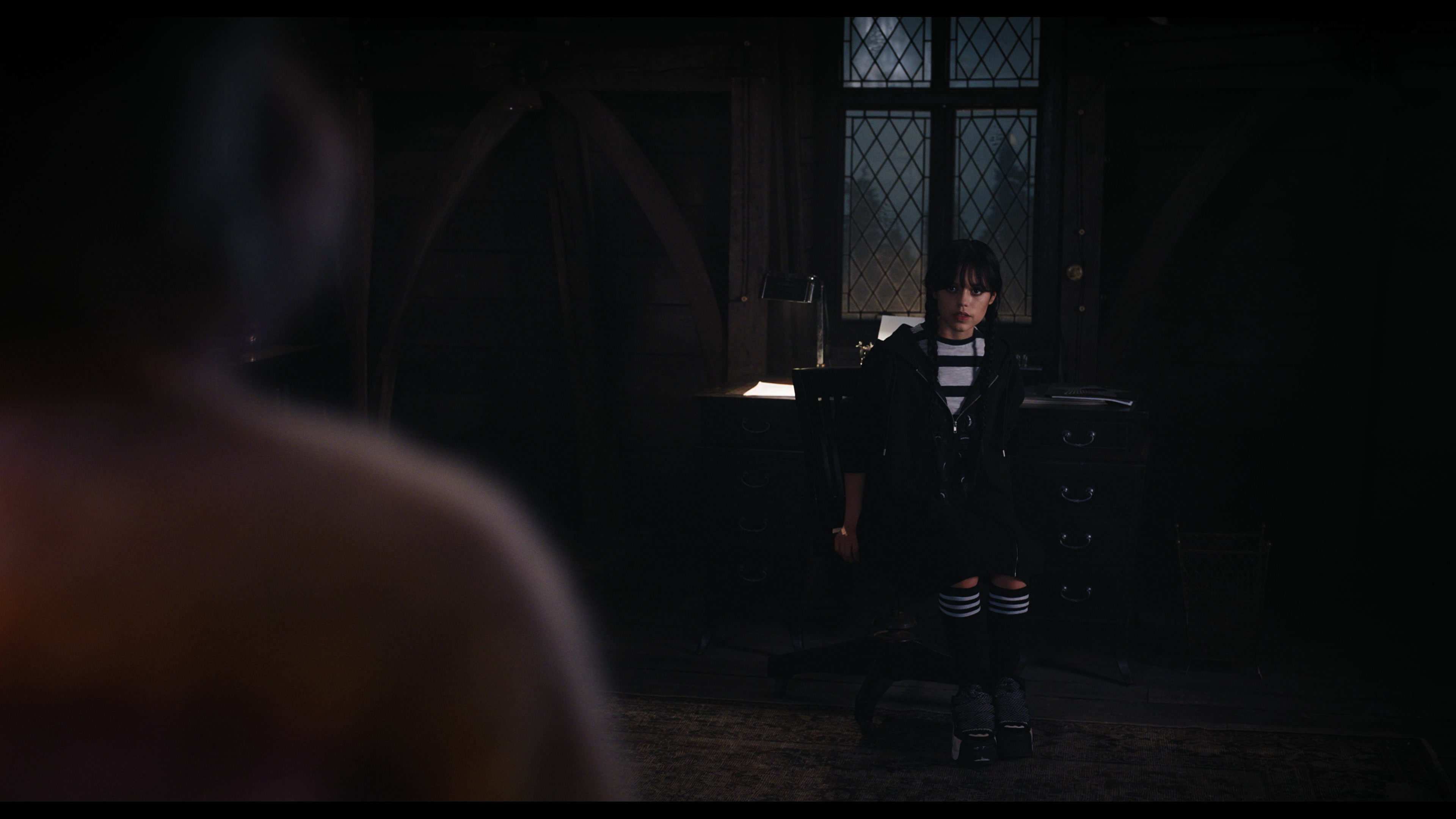 Wednesday S01E01 “Wednesday’s Child Is Full of Woe” screencap 2706