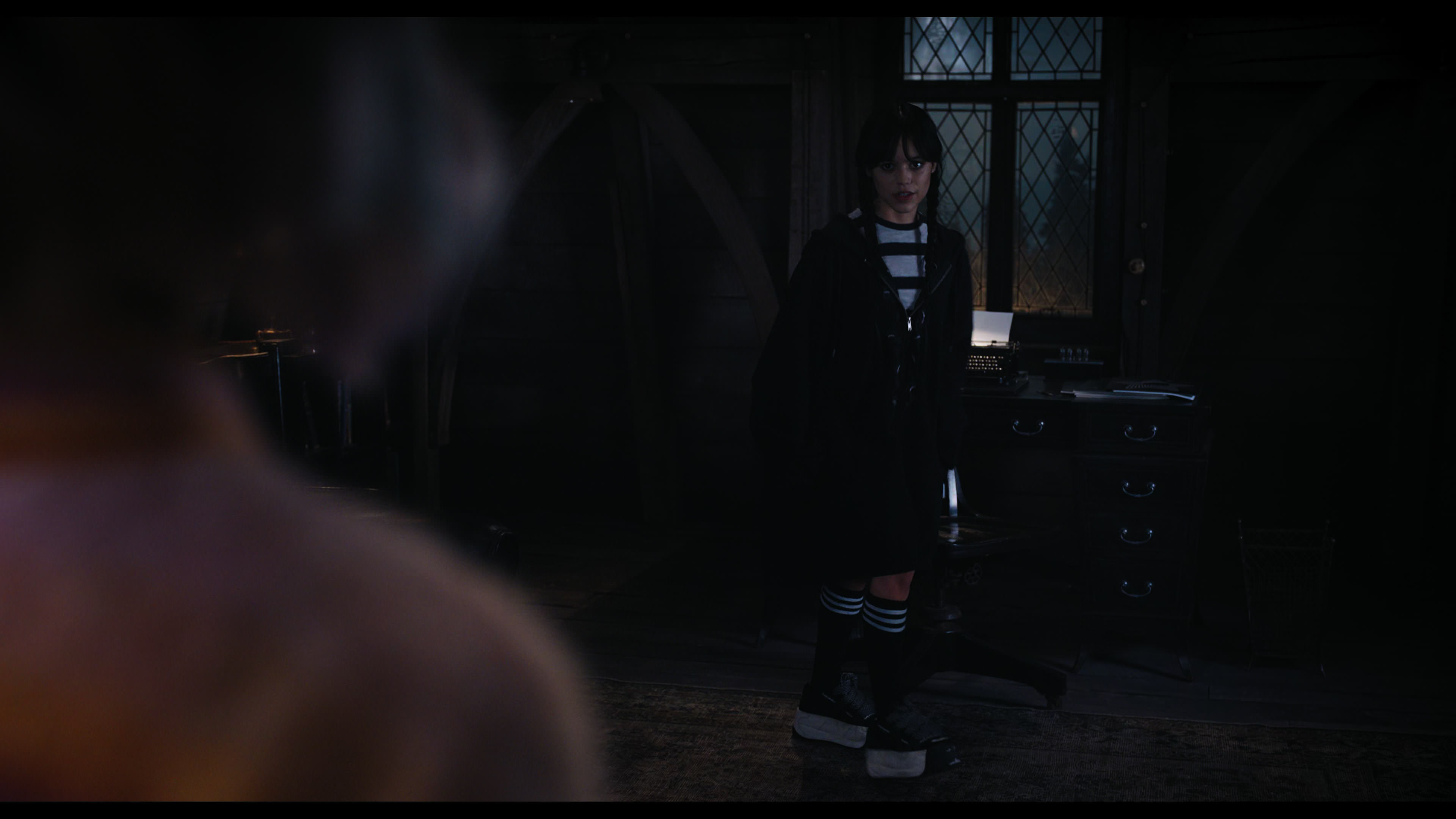 Wednesday S01E01 “Wednesday’s Child Is Full of Woe” screencap 2787
