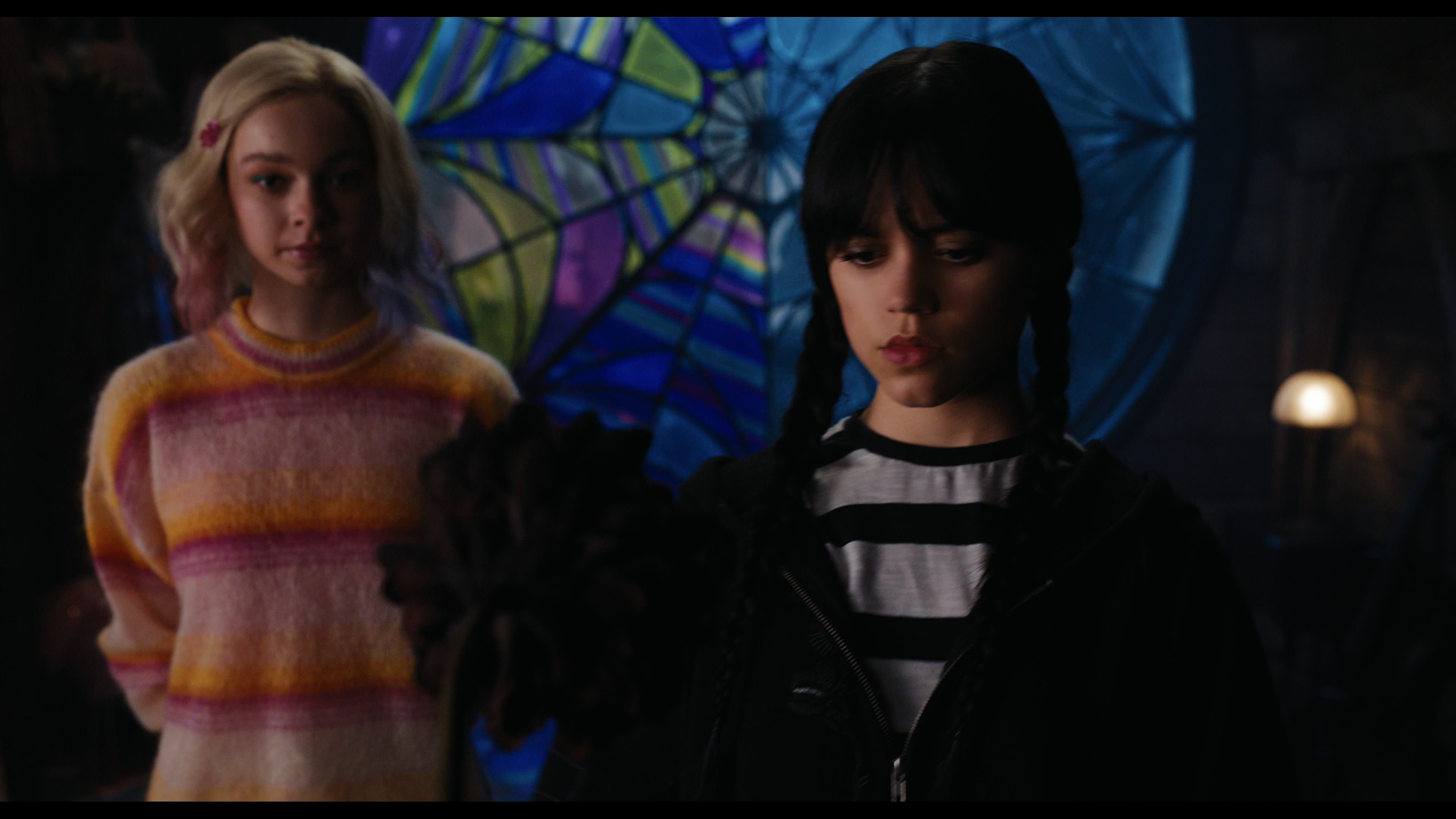 Wednesday S01E01 “Wednesday’s Child Is Full of Woe” screencap 2901