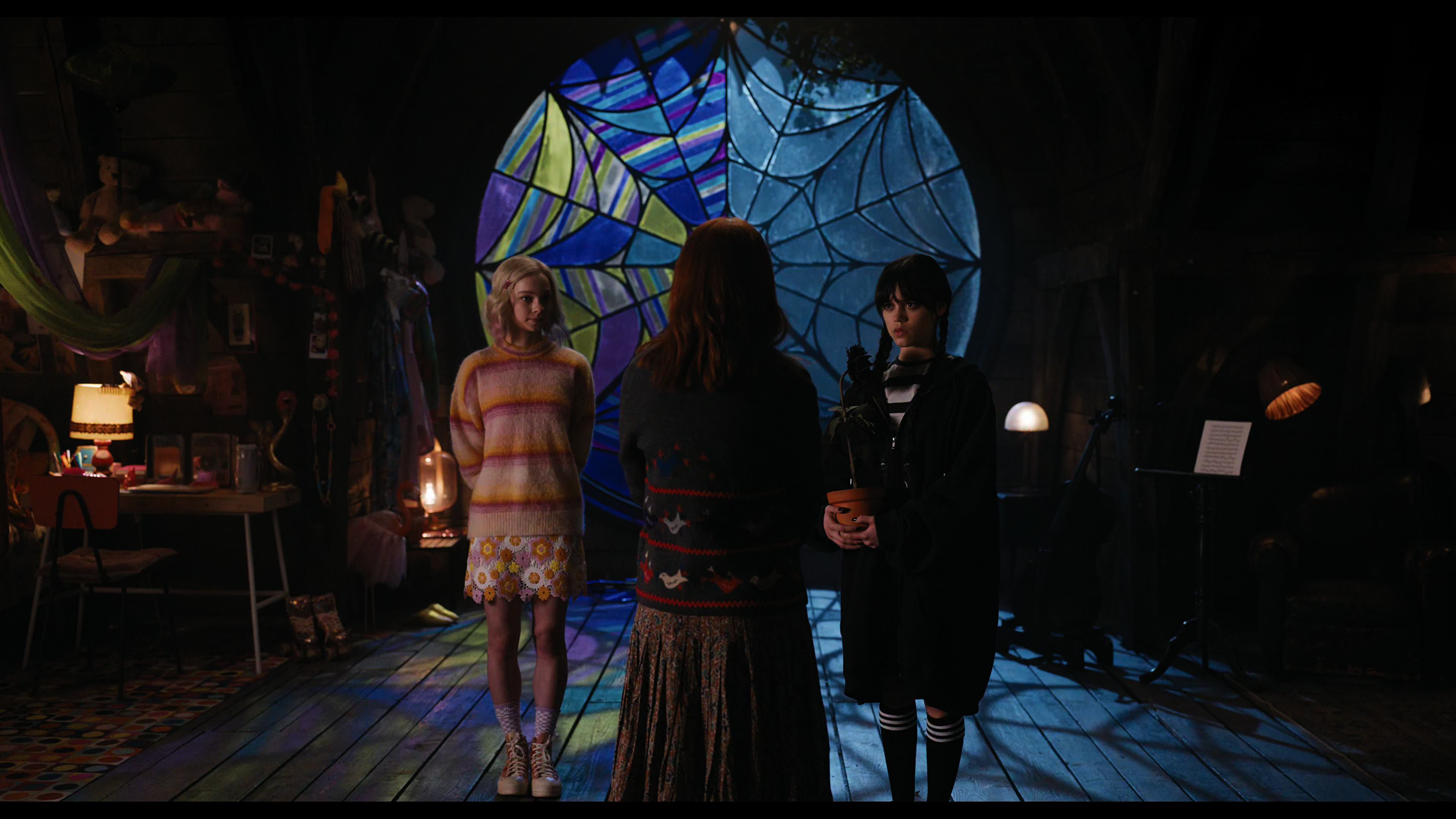 Wednesday S01E01 “Wednesday’s Child Is Full of Woe” screencap 3015