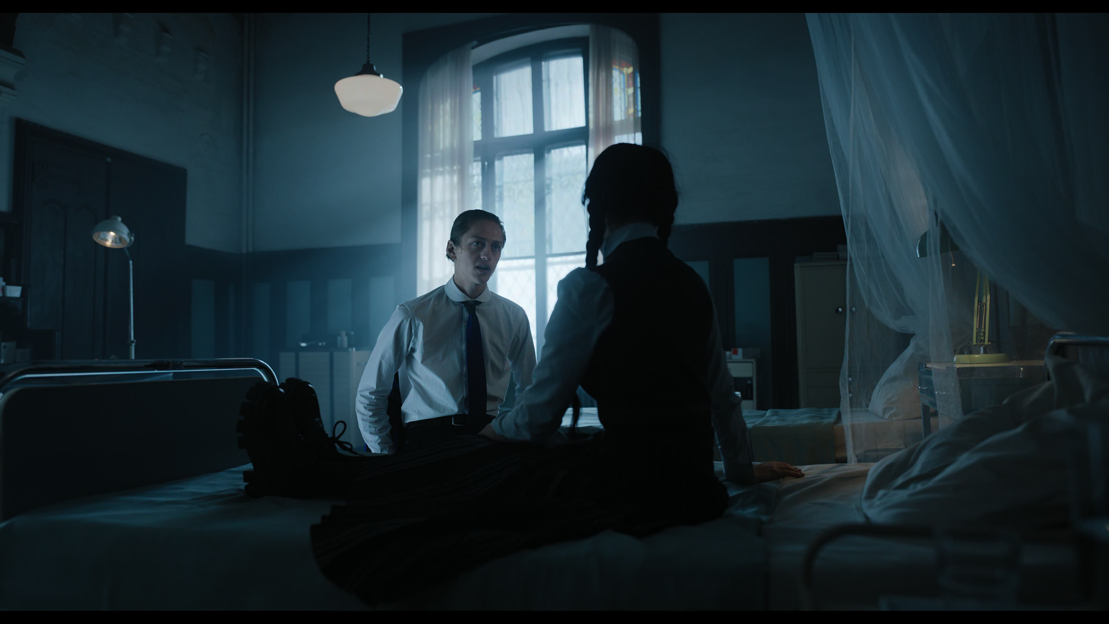 Wednesday S01E01 “Wednesday’s Child Is Full of Woe” screencap 3699