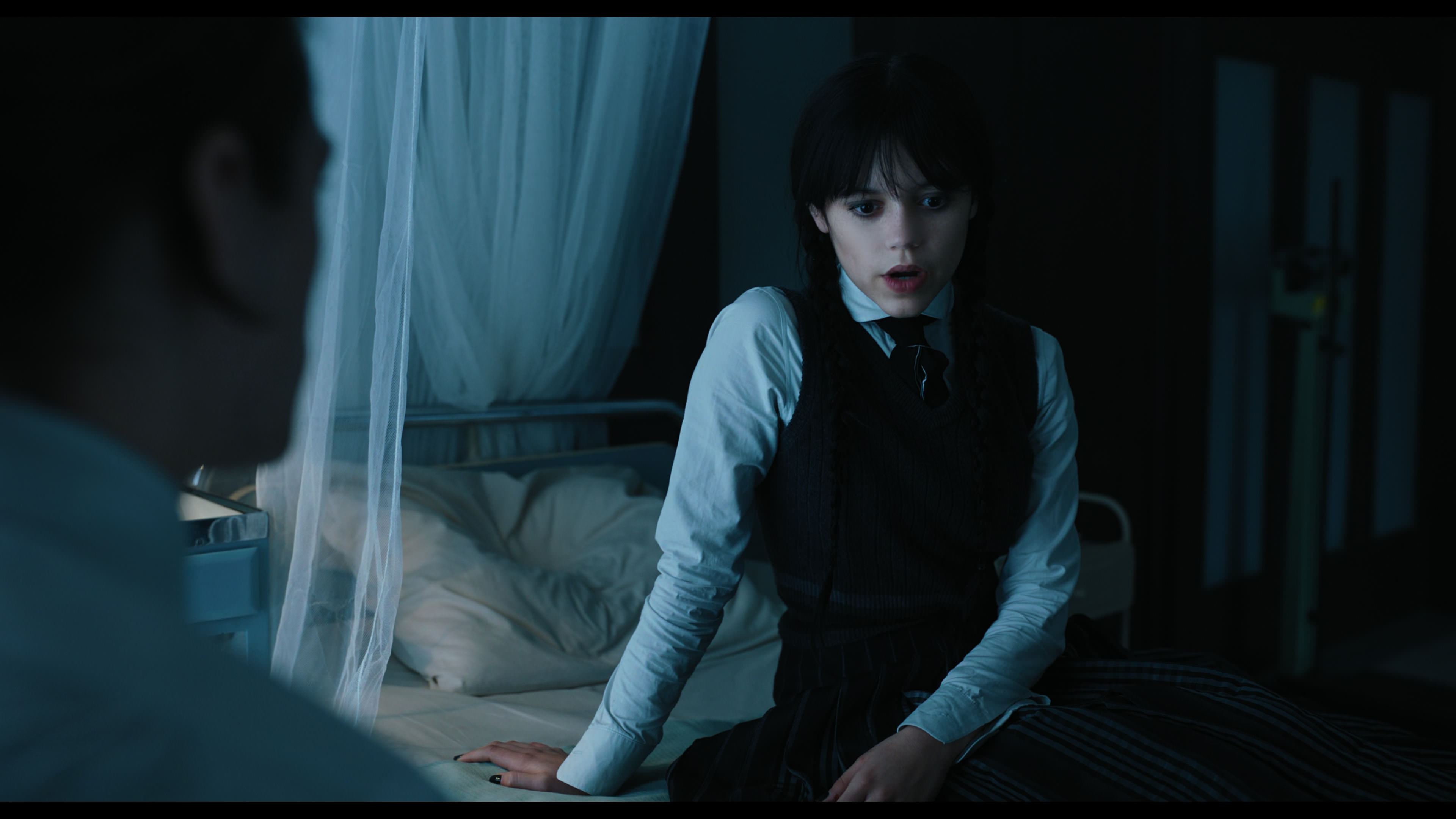 Wednesday S01E01 “Wednesday’s Child Is Full of Woe” screencap 3714
