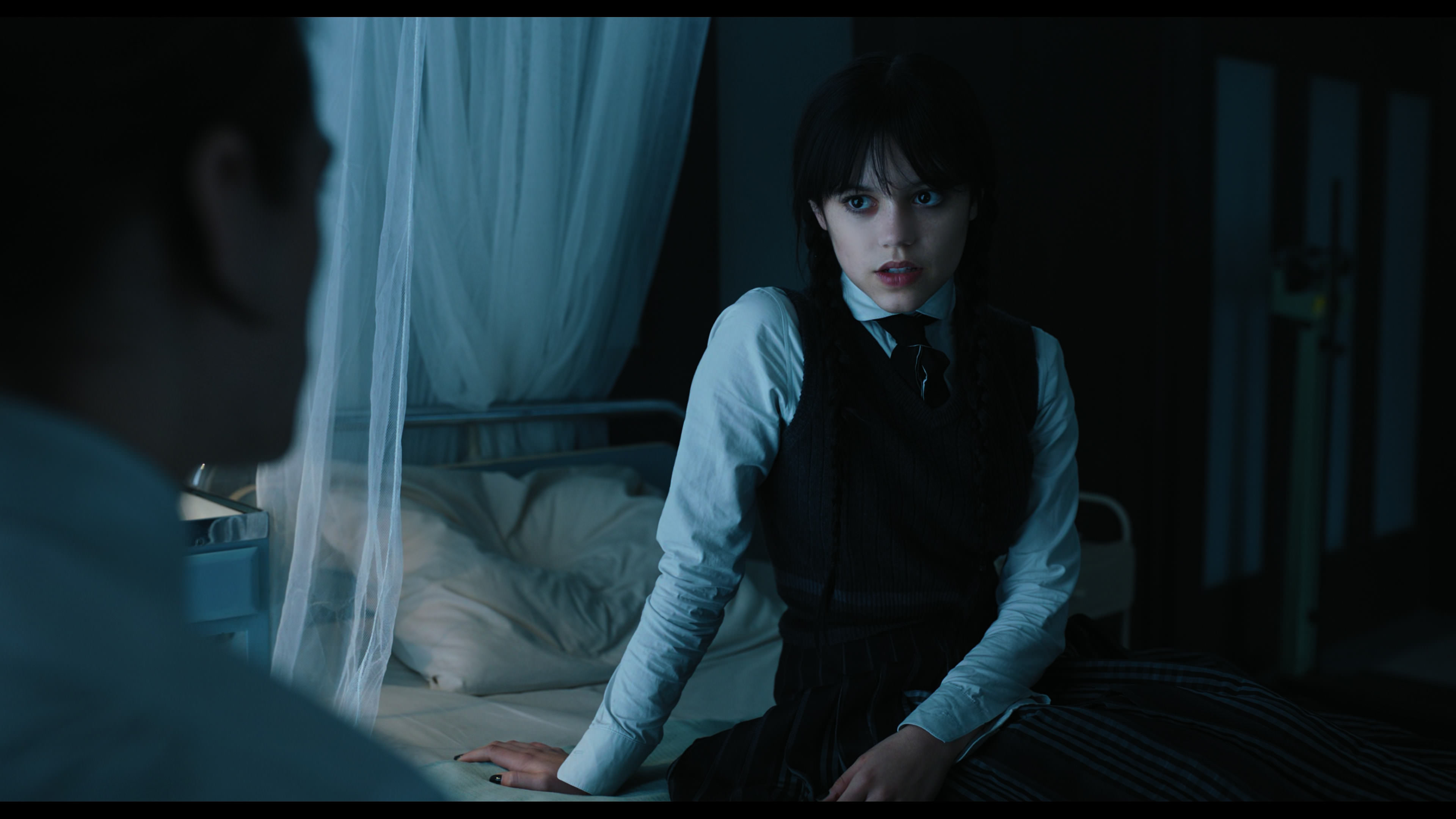 Wednesday S01E01 “Wednesday’s Child Is Full of Woe” screencap 3717