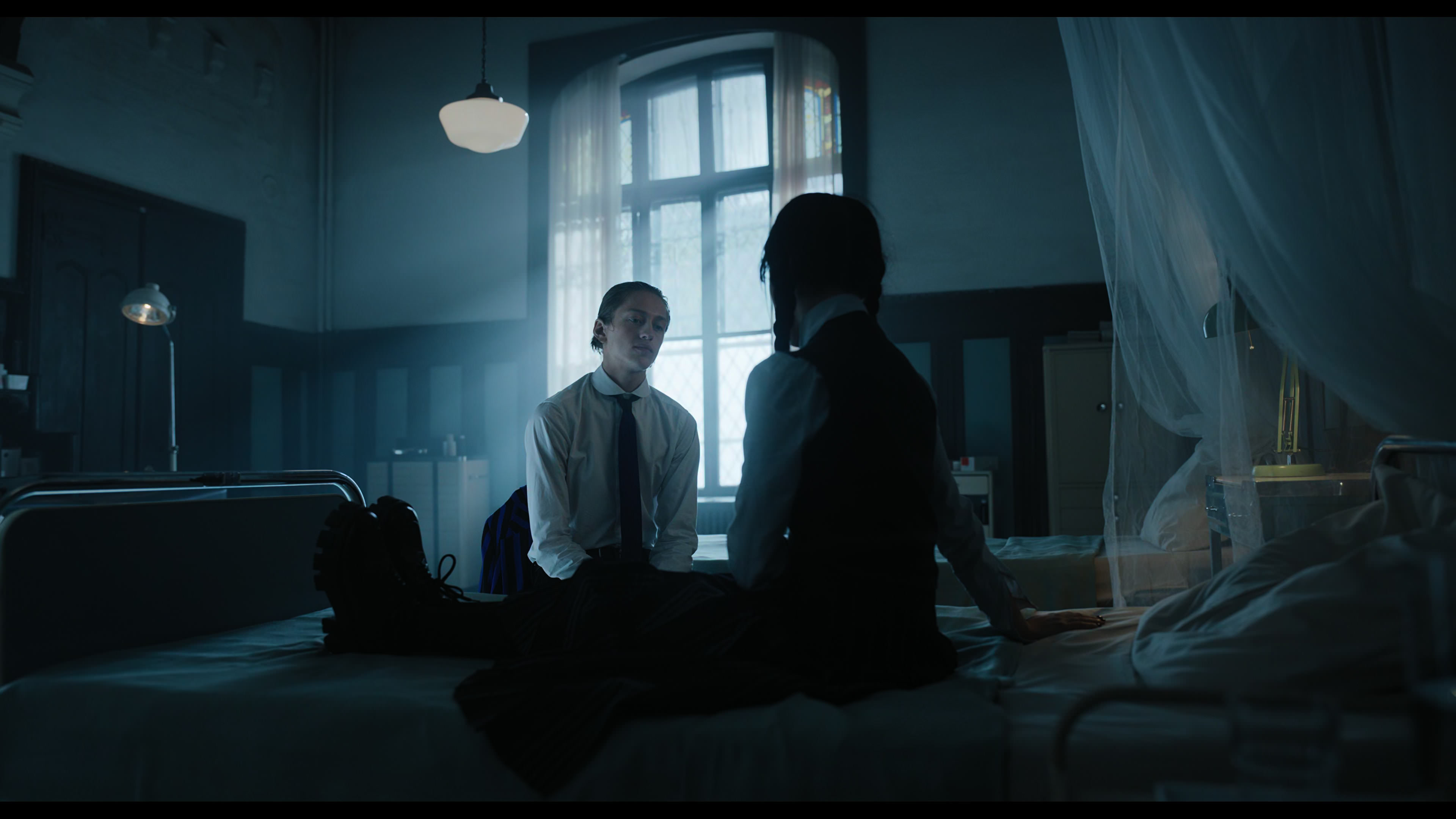 Wednesday S01E01 “Wednesday’s Child Is Full of Woe” HD screenshot 3776