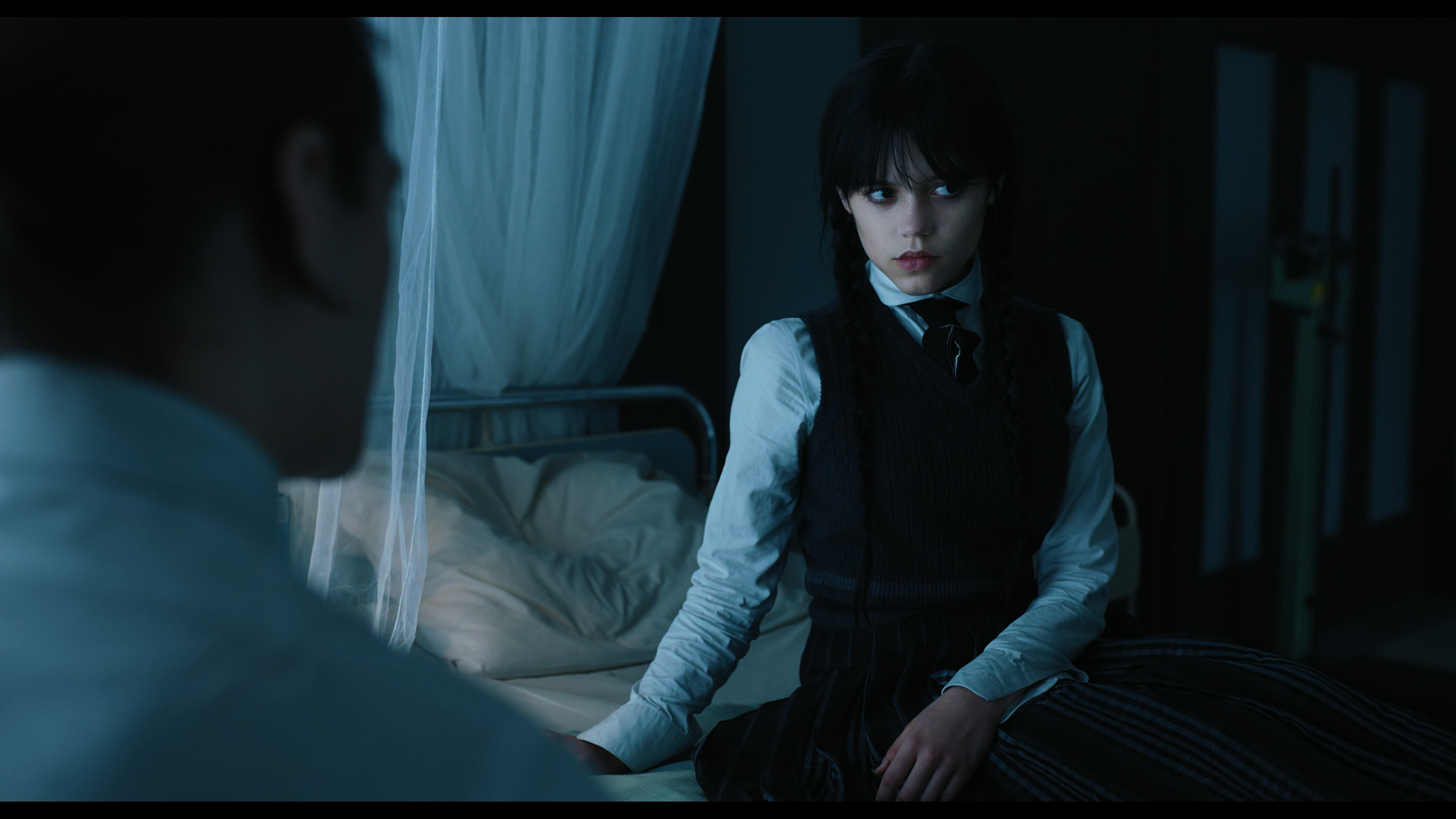Wednesday S01E01 “Wednesday’s Child Is Full of Woe” screencap 3873