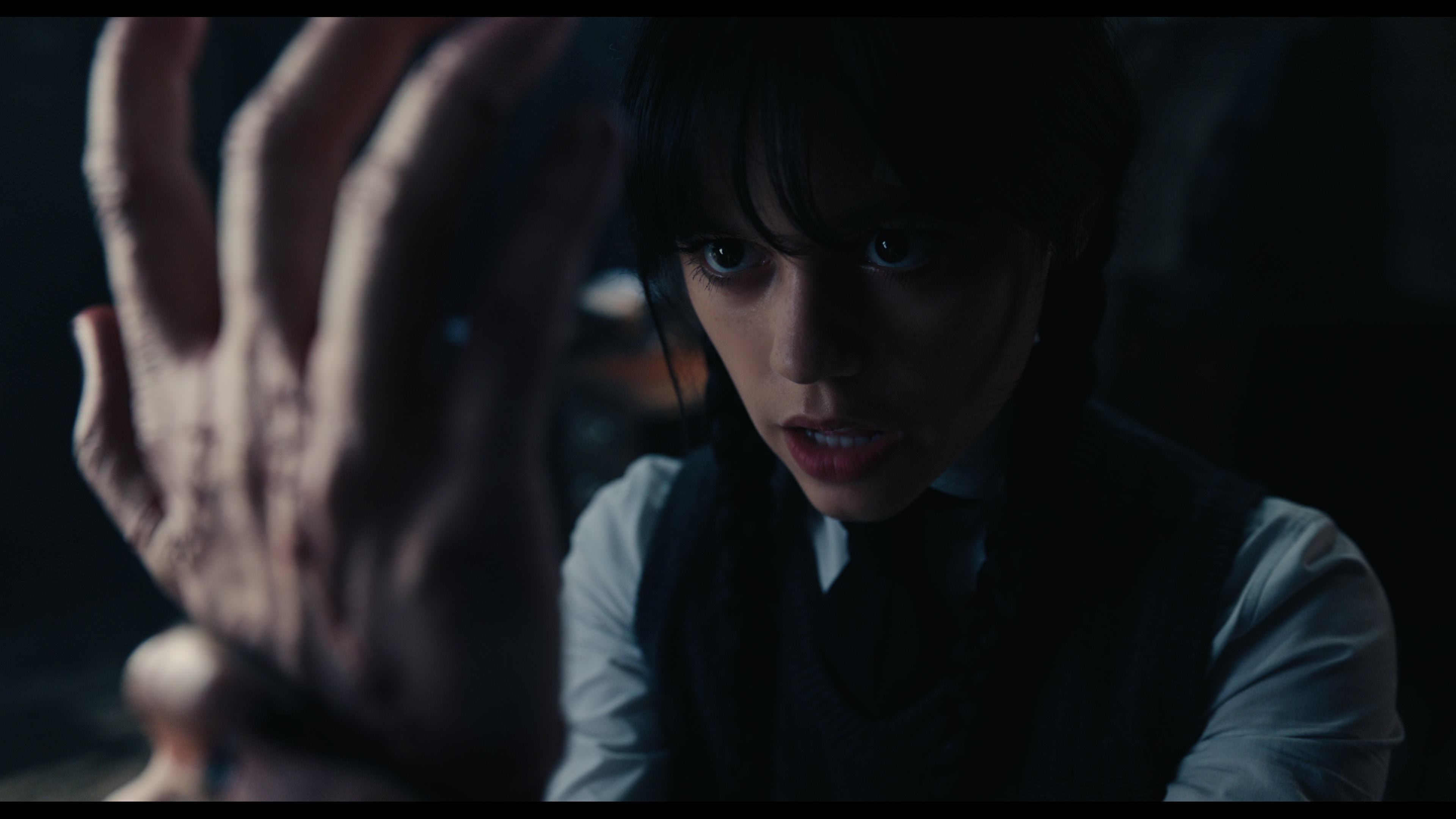 Wednesday S01E01 “Wednesday’s Child Is Full of Woe” HD screenshot 4025