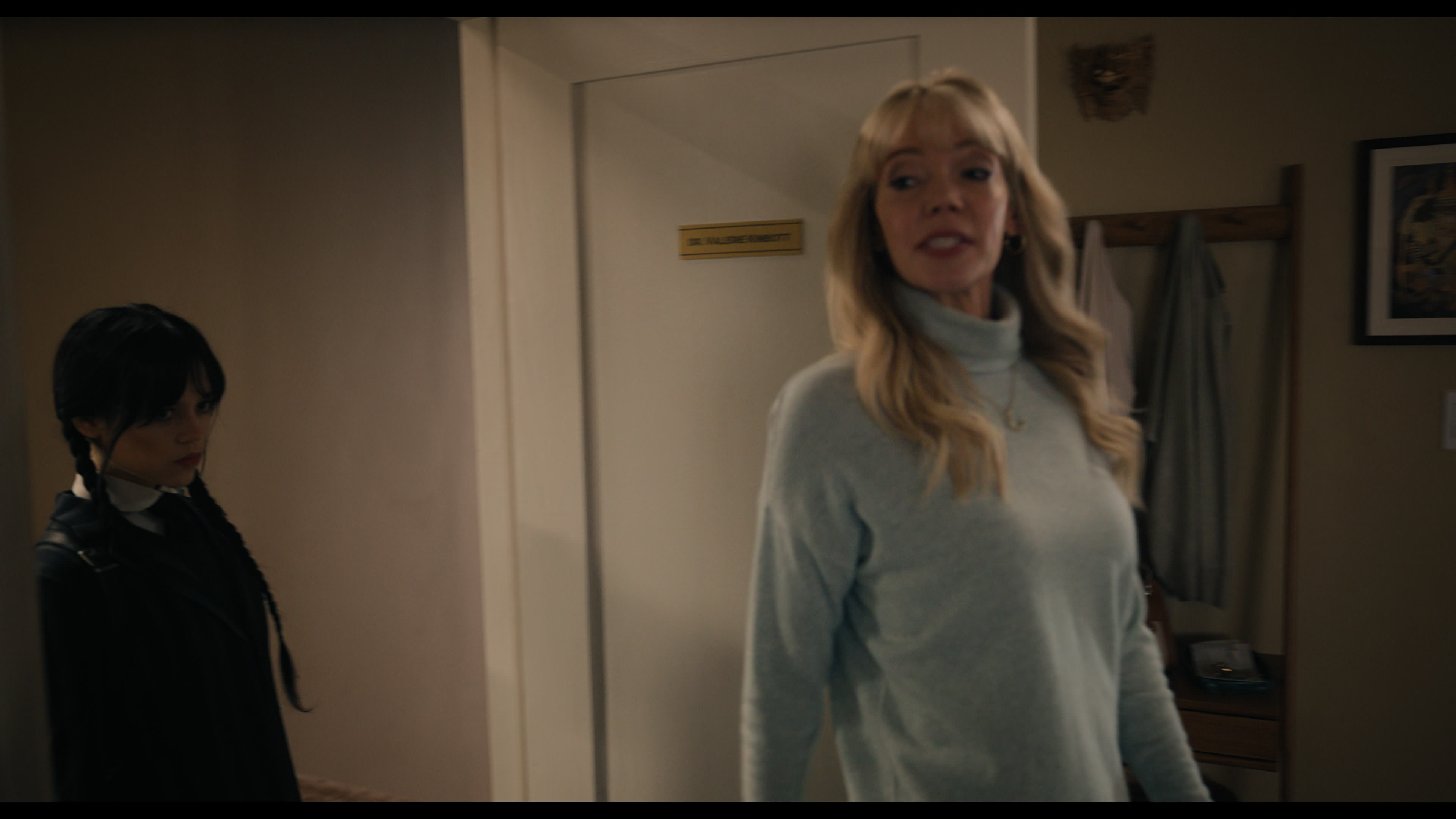 Wednesday S01E01 “Wednesday’s Child Is Full of Woe” screencap 4371