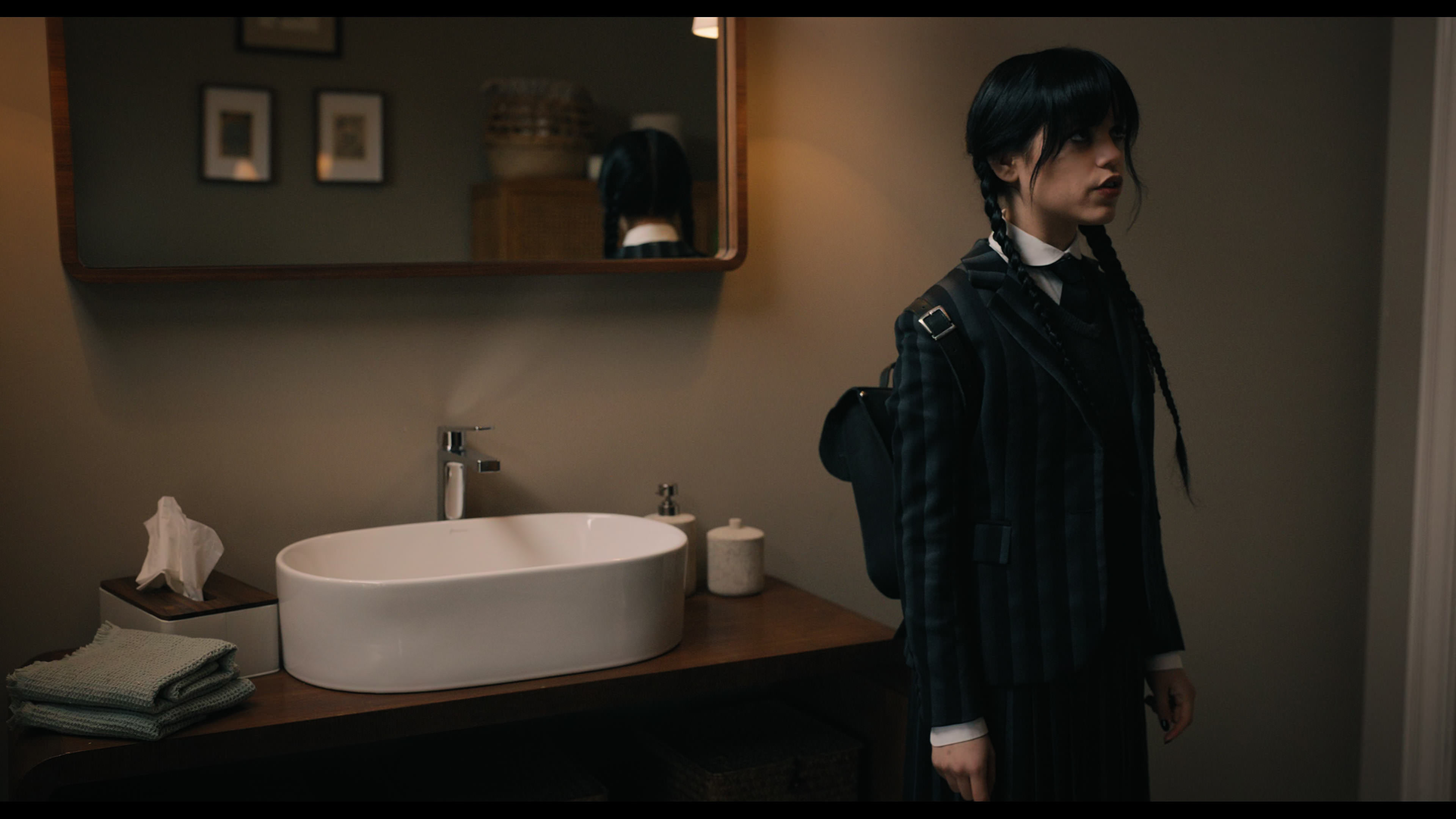 Wednesday S01E01 “Wednesday’s Child Is Full of Woe” movie still 4810