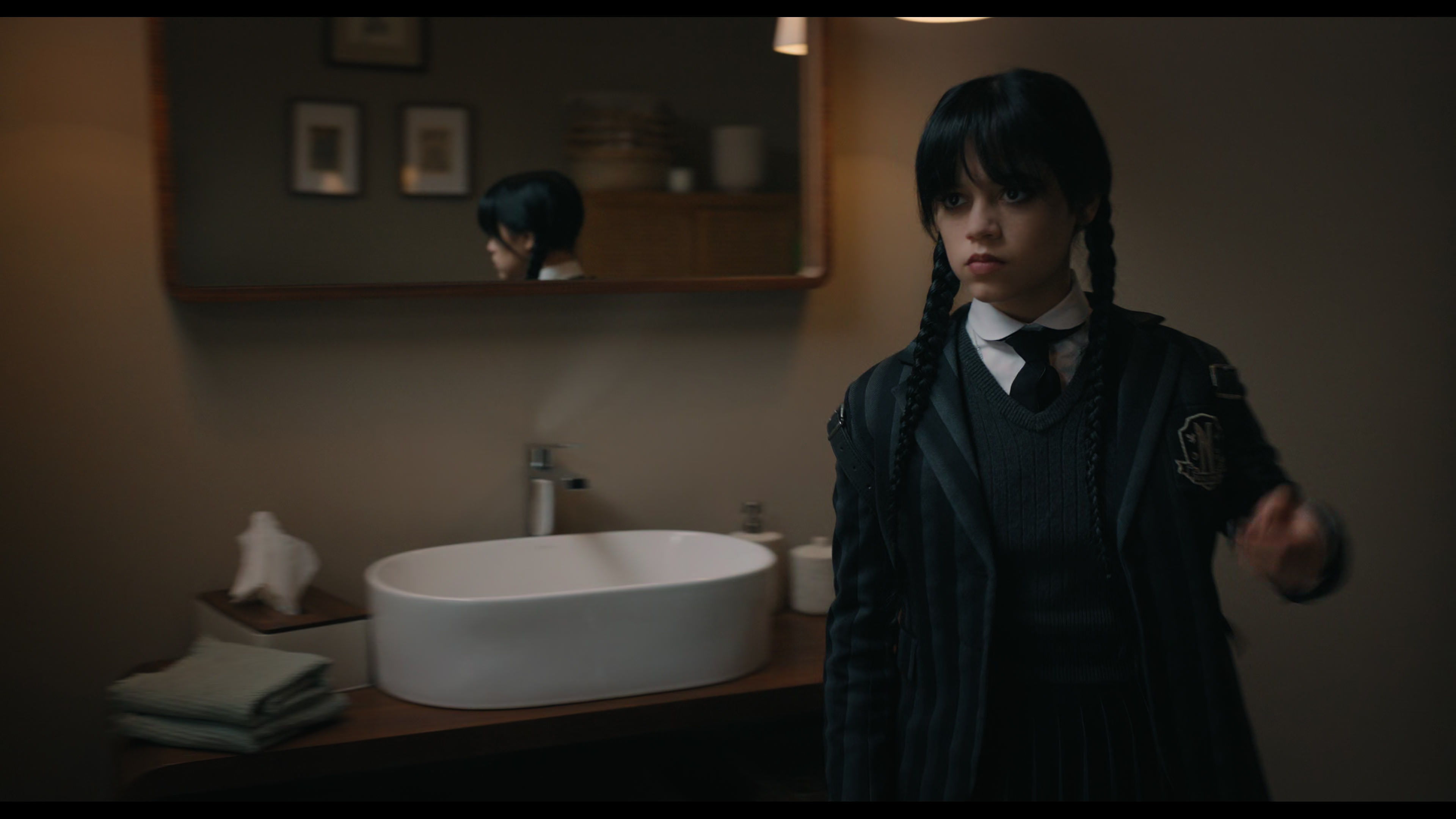 Wednesday S01E01 “Wednesday’s Child Is Full of Woe” movie still 4825