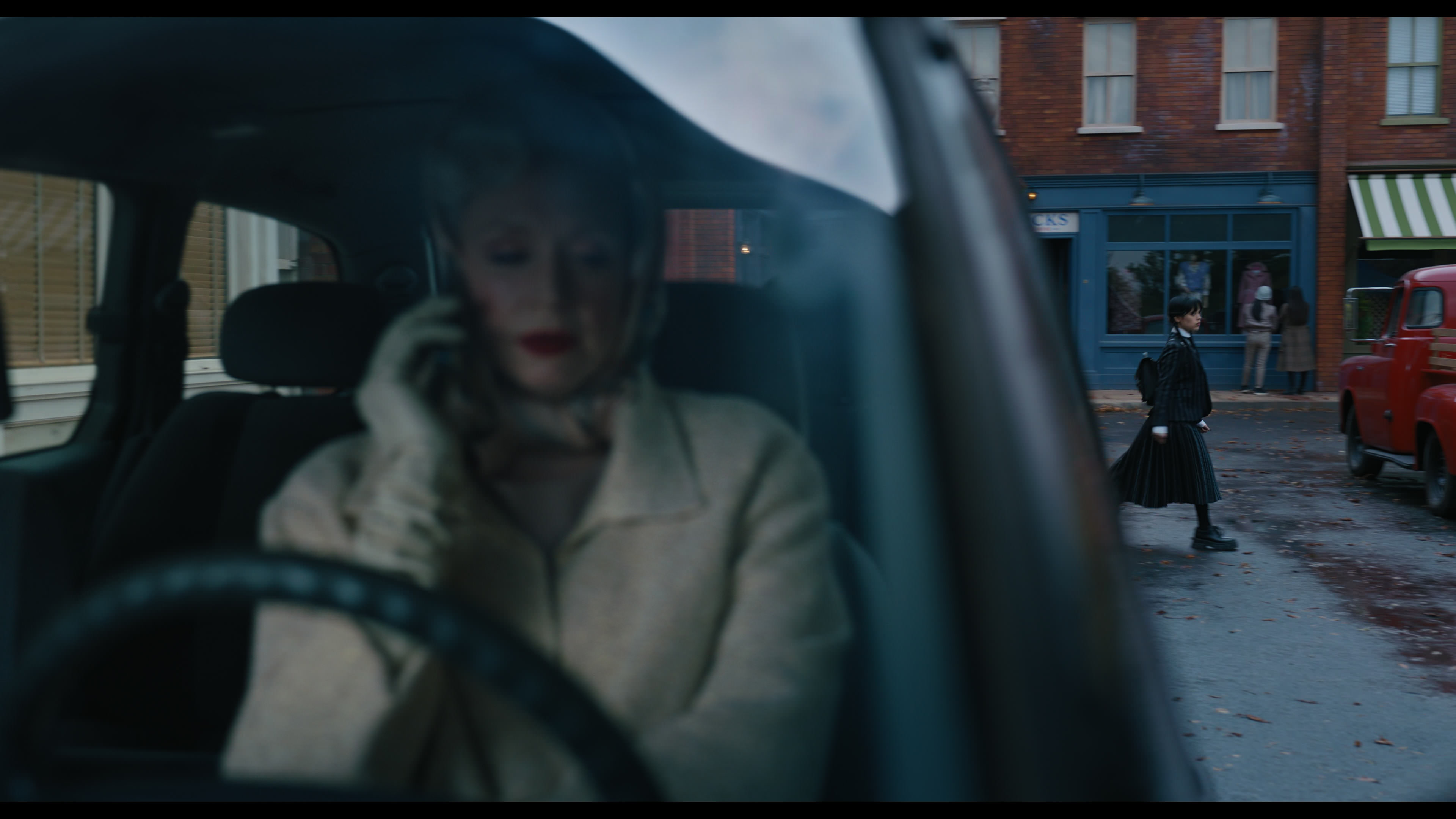 Wednesday S01E01 “Wednesday’s Child Is Full of Woe” HD screenshot 4892