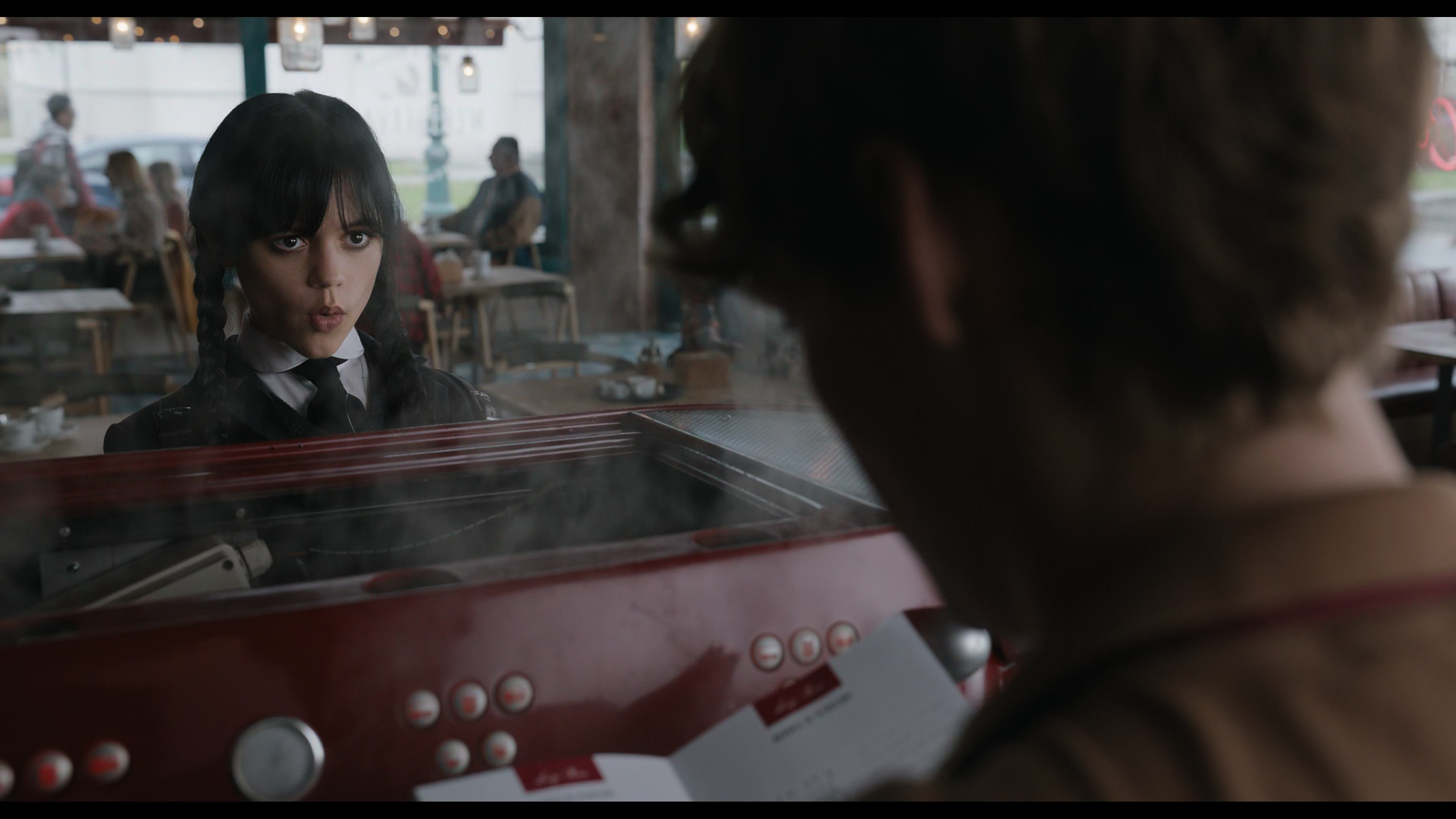 Wednesday S01E01 “Wednesday’s Child Is Full of Woe” screencap 5001