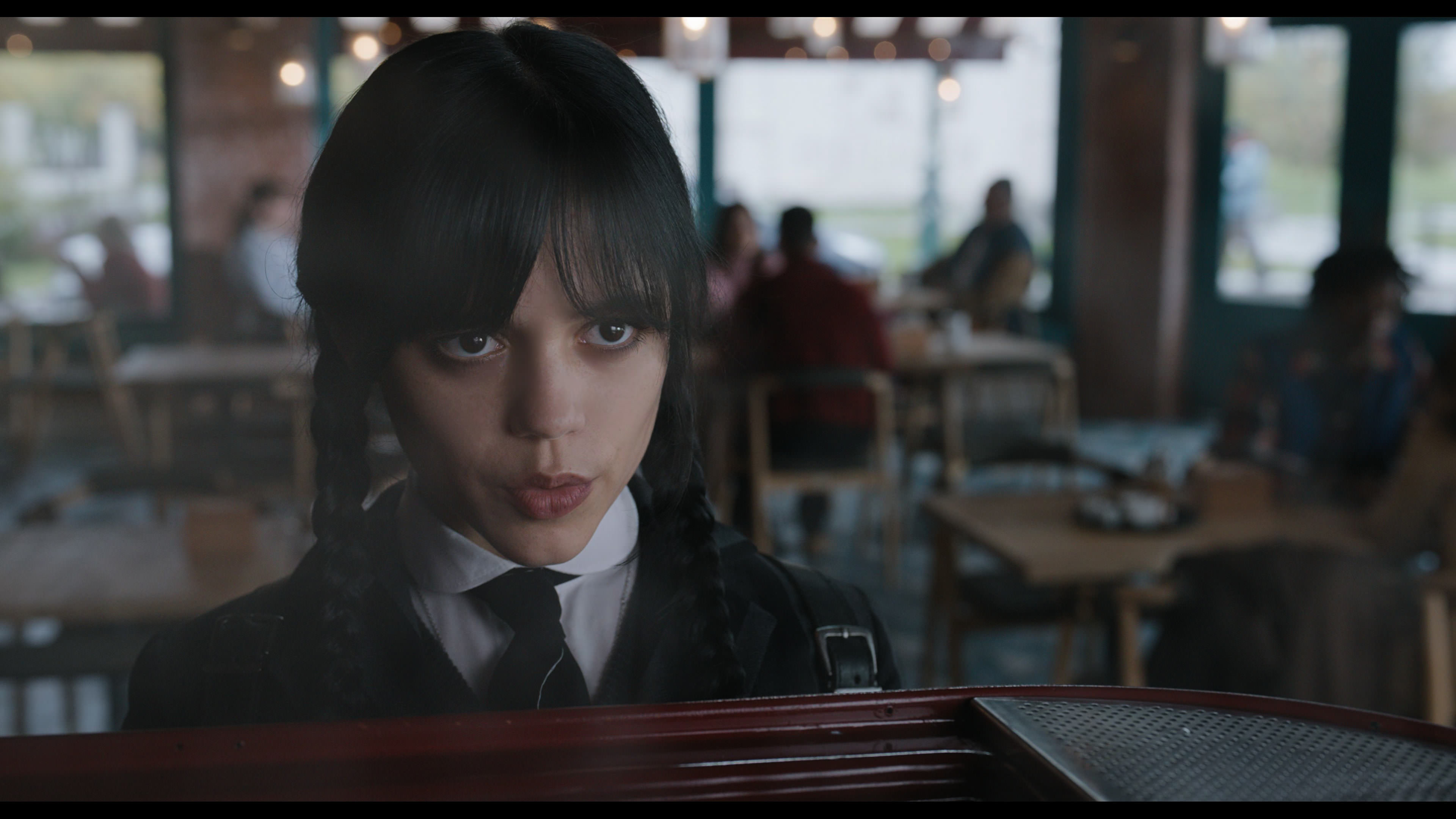 Wednesday S01E01 “Wednesday’s Child Is Full of Woe” screencap 5040