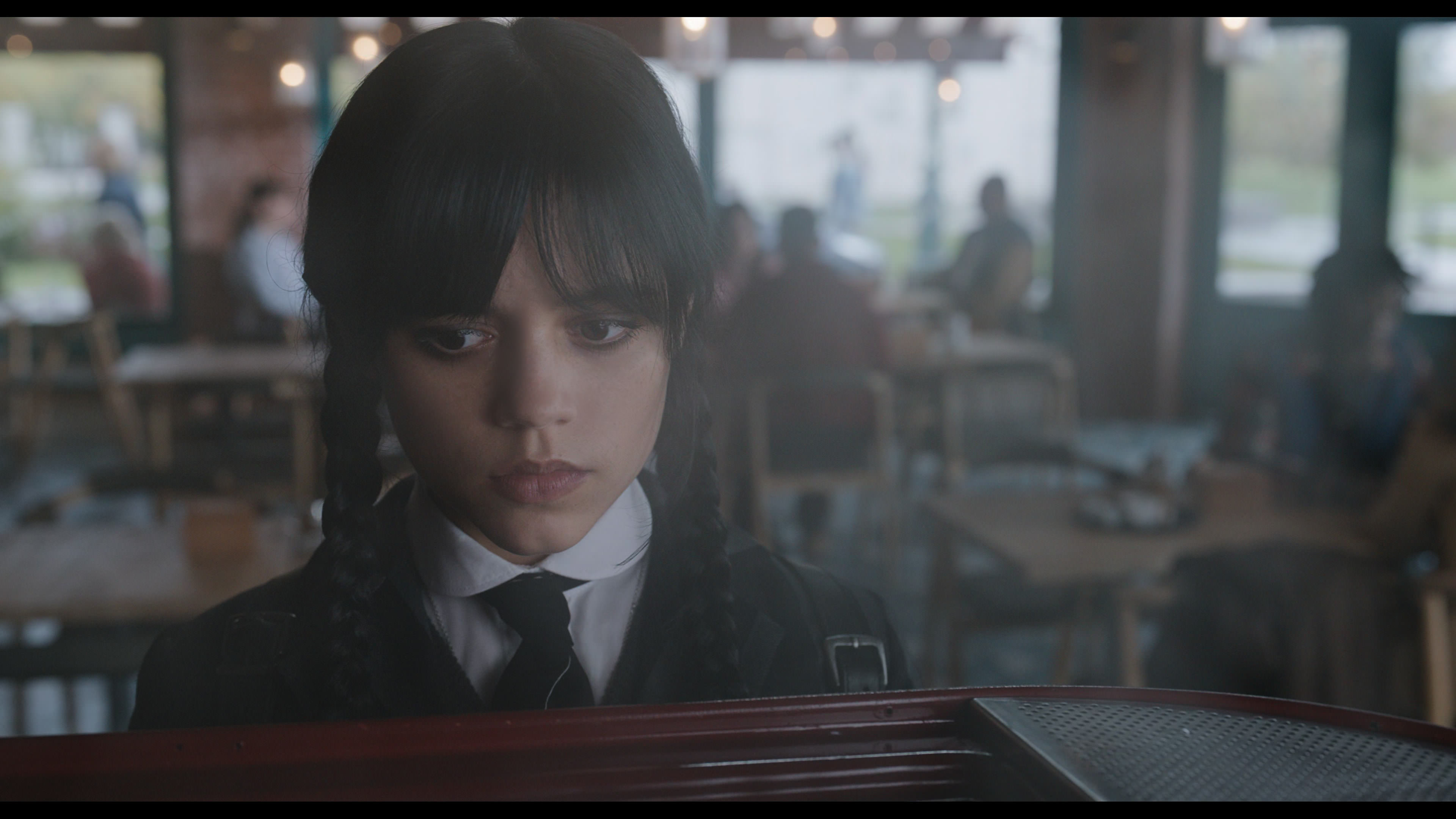 Wednesday S01E01 “Wednesday’s Child Is Full of Woe” HD screenshot 5057
