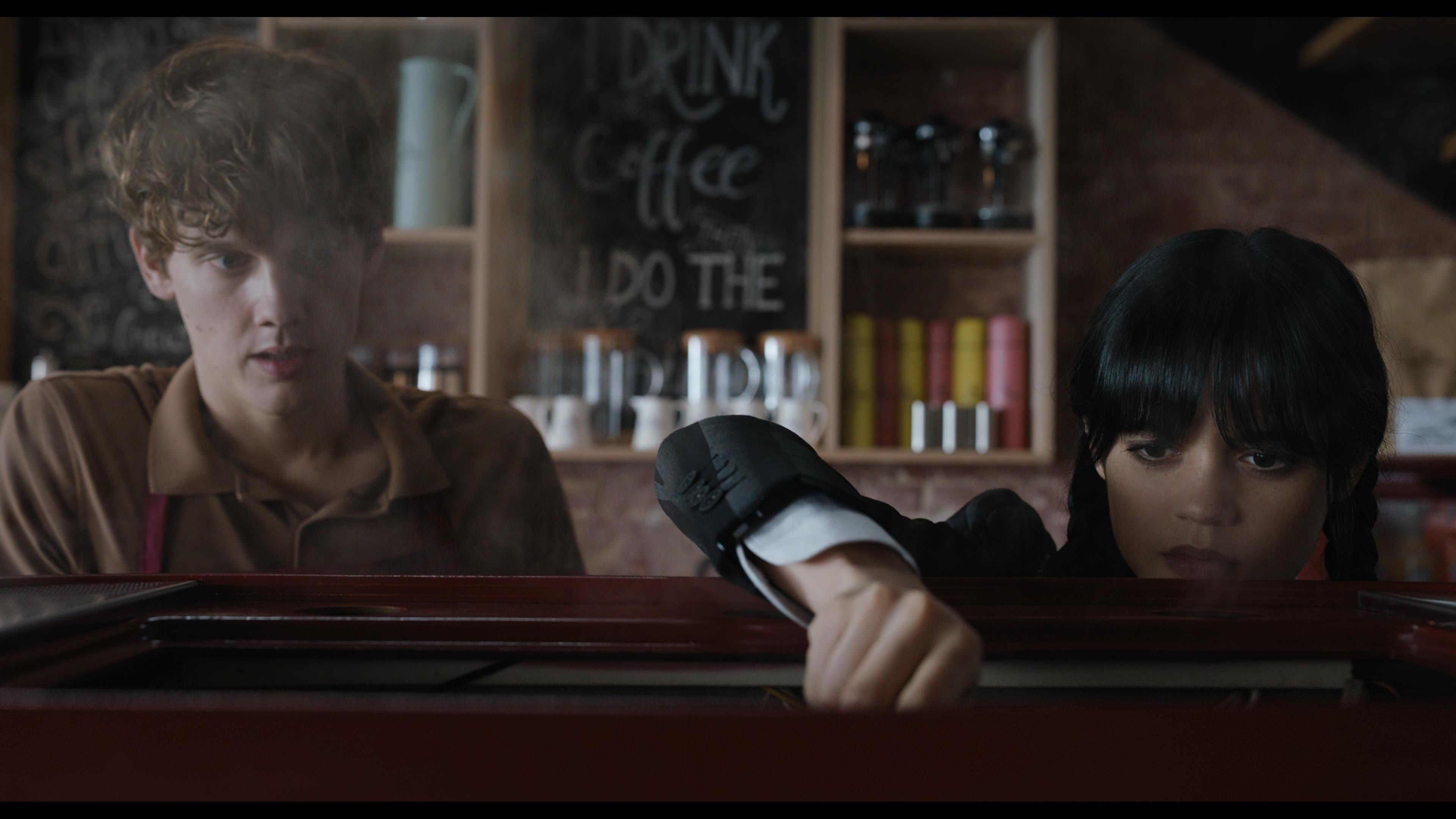 Wednesday S01E01 “Wednesday’s Child Is Full of Woe” HD screenshot 5216