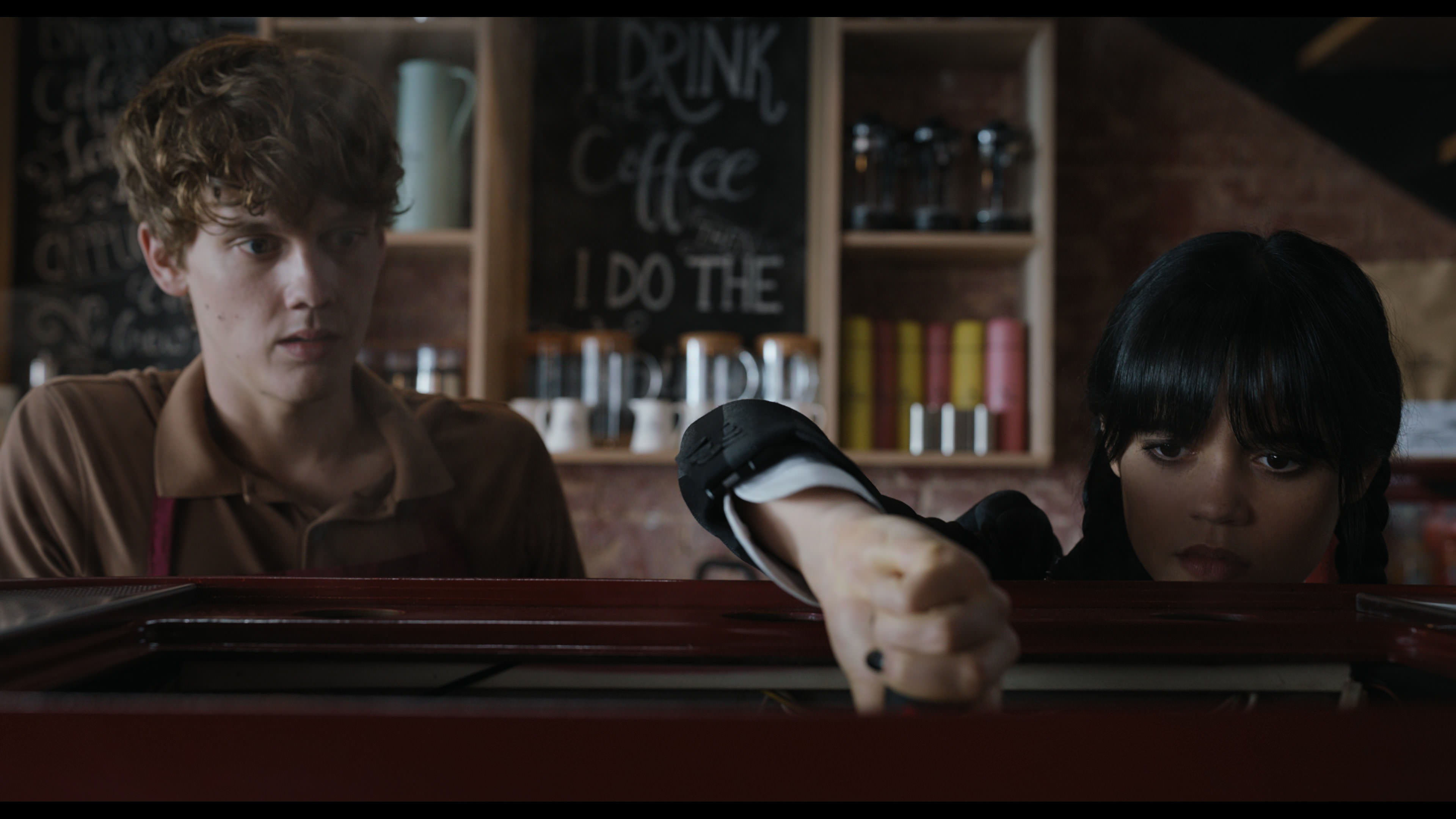 Wednesday S01E01 “Wednesday’s Child Is Full of Woe” HD screenshot 5219