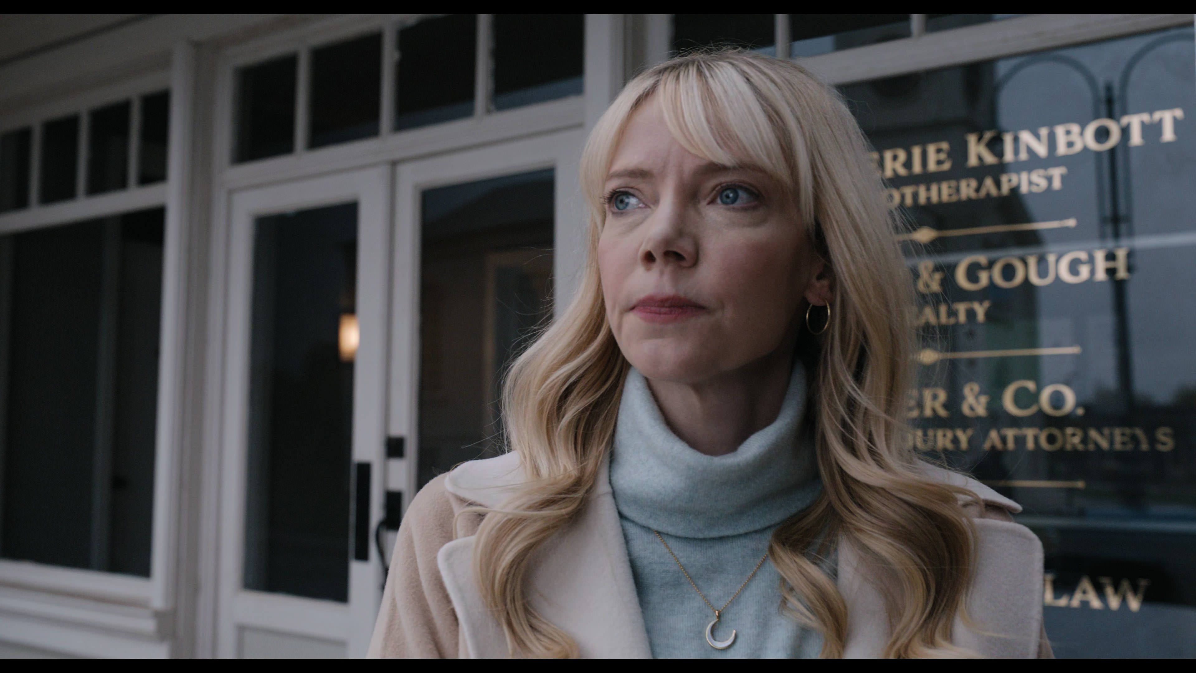 Wednesday S01E01 “Wednesday’s Child Is Full of Woe” screencap 5385
